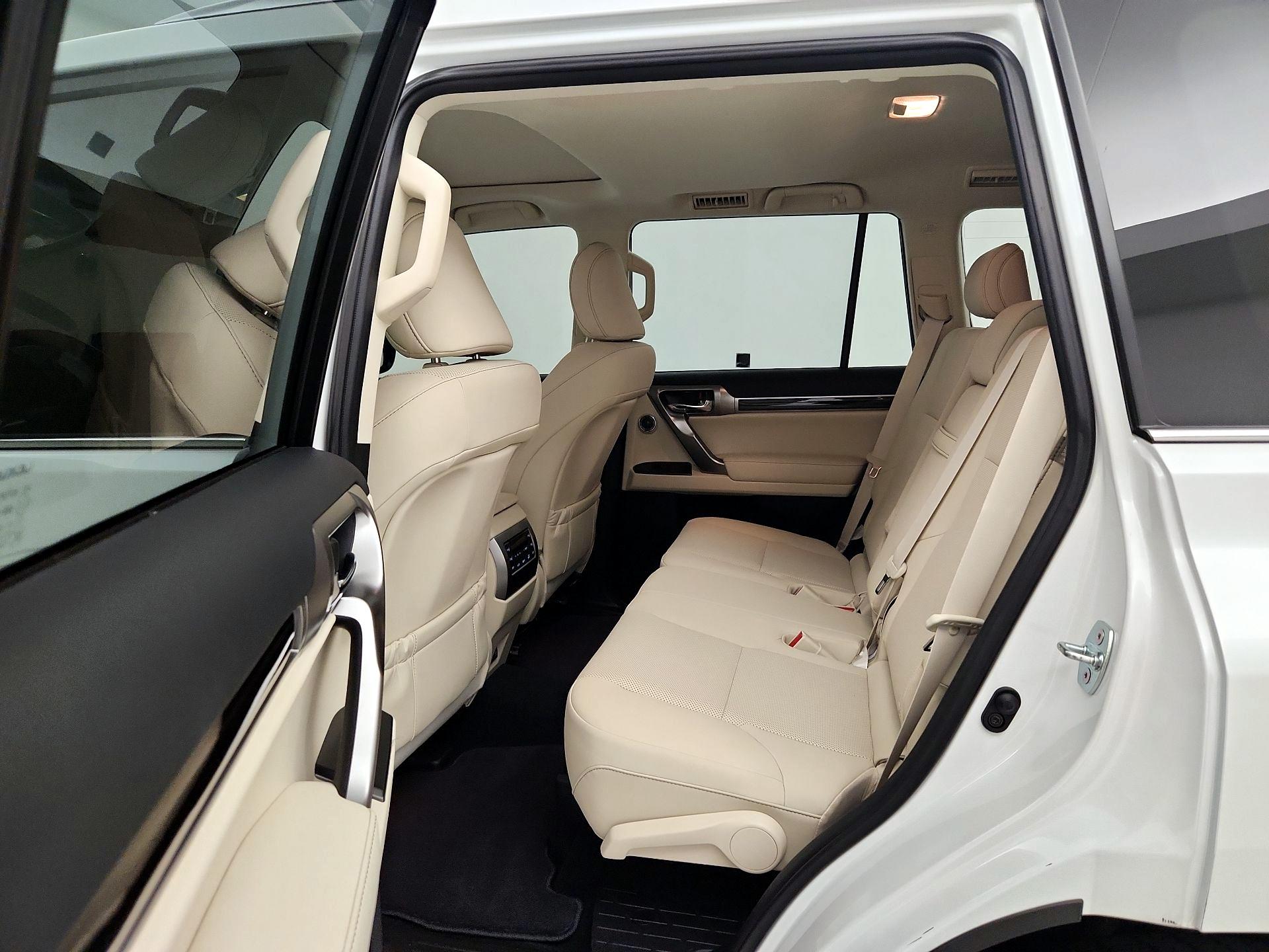 Thumbnail: 2023 Lexus GX - 18