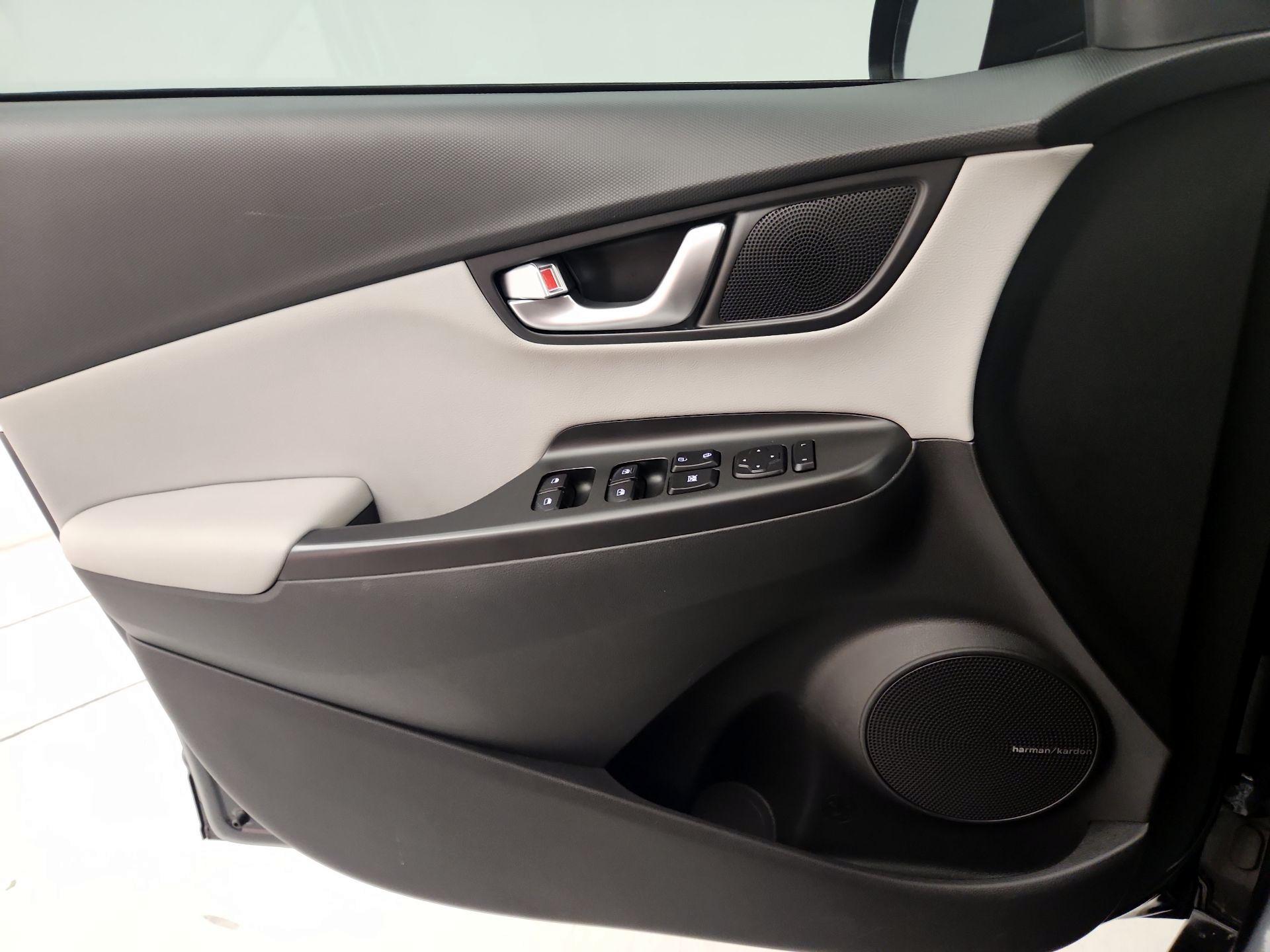 Thumbnail: 2022 Hyundai Kona - 12