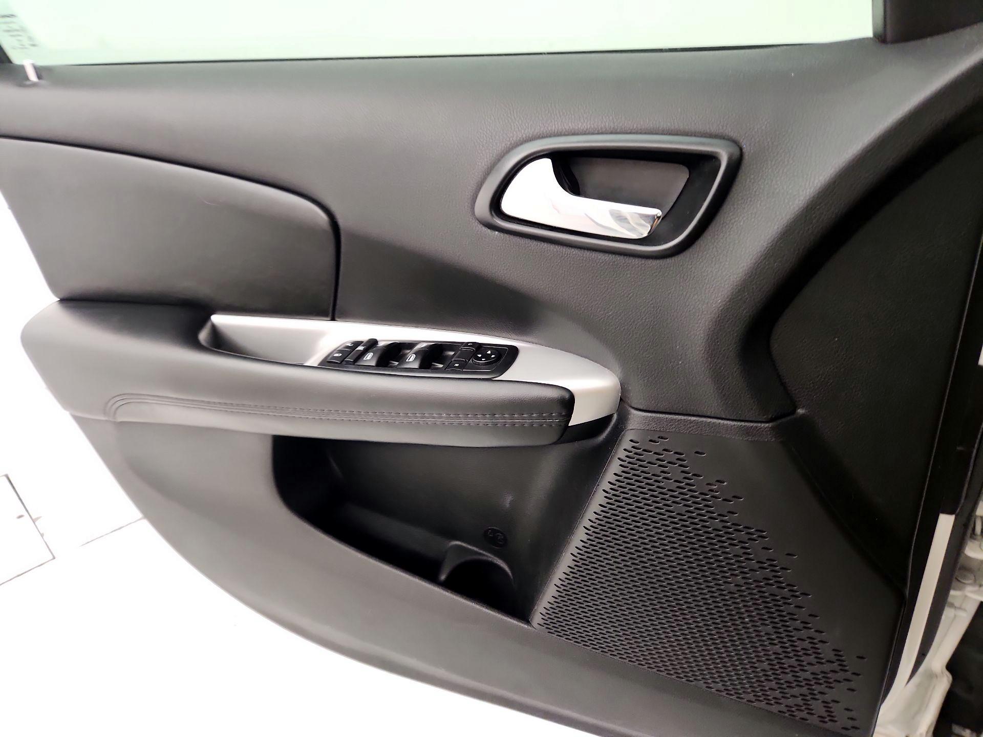 Thumbnail: 2019 Dodge Journey - 12