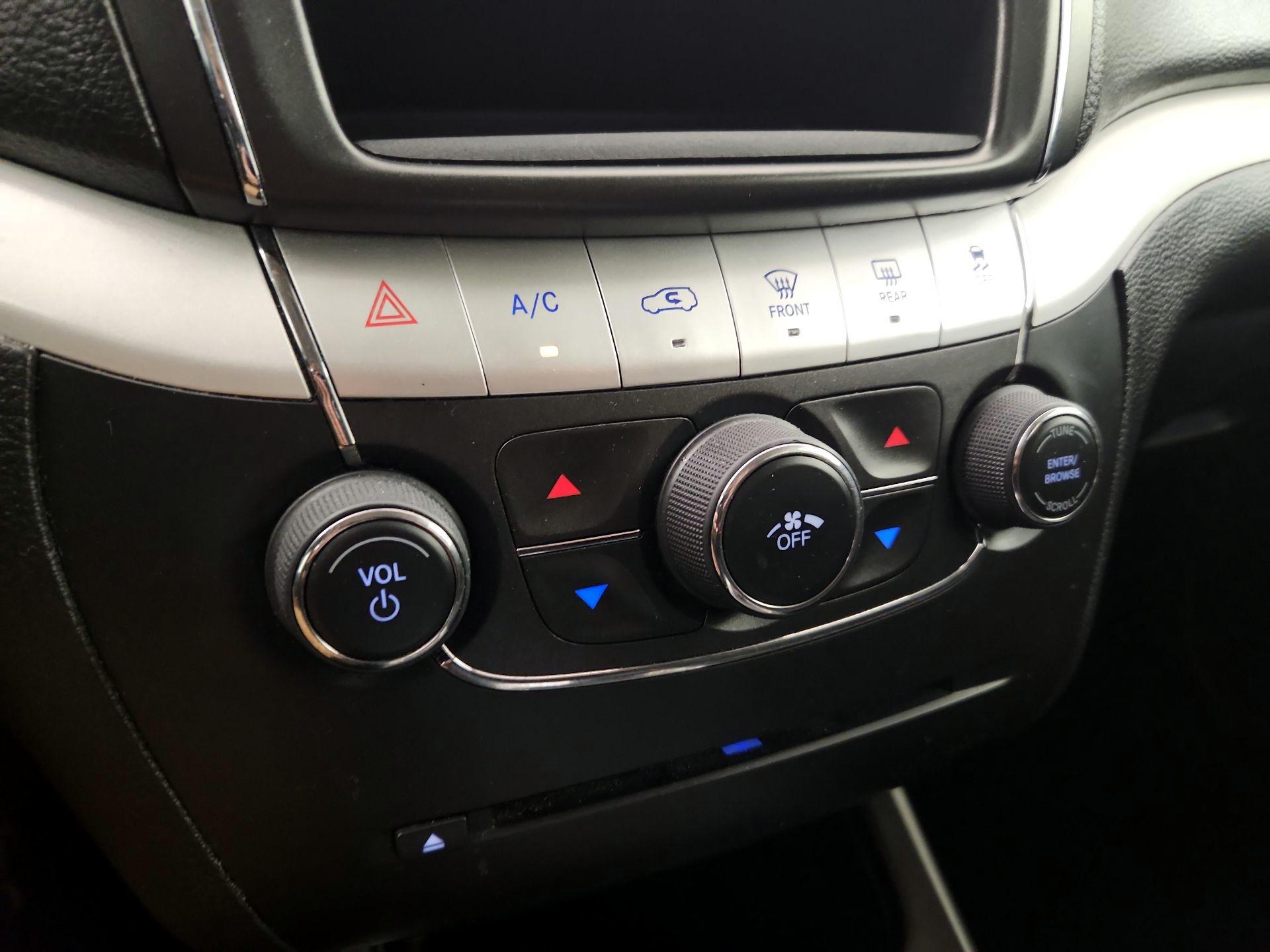 Thumbnail: 2019 Dodge Journey - 16