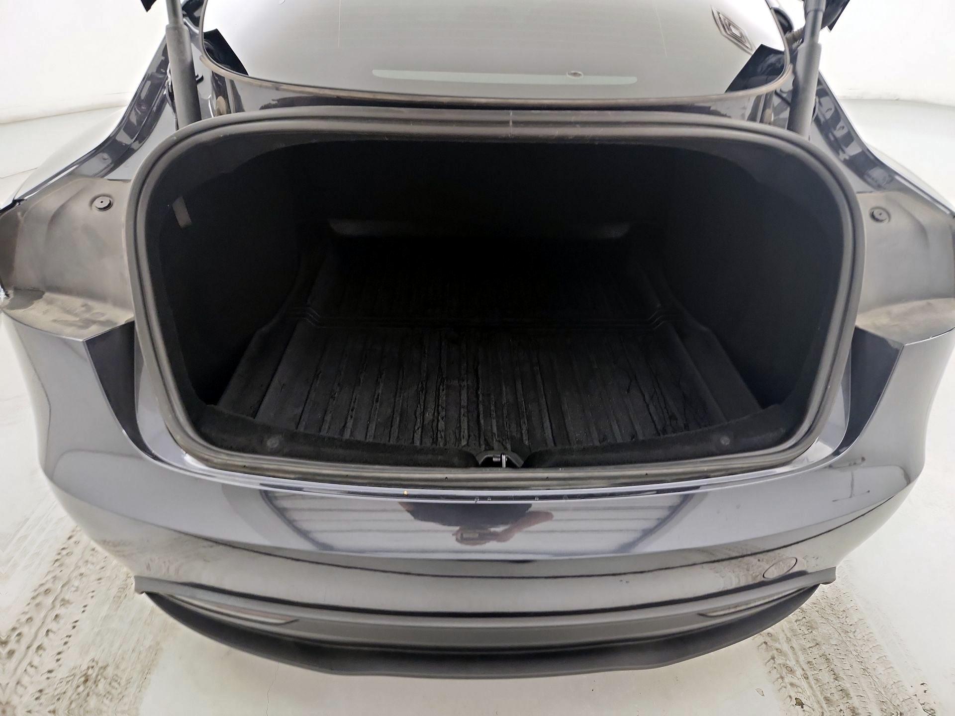 Thumbnail: 2025 Tesla Model 3 - 20