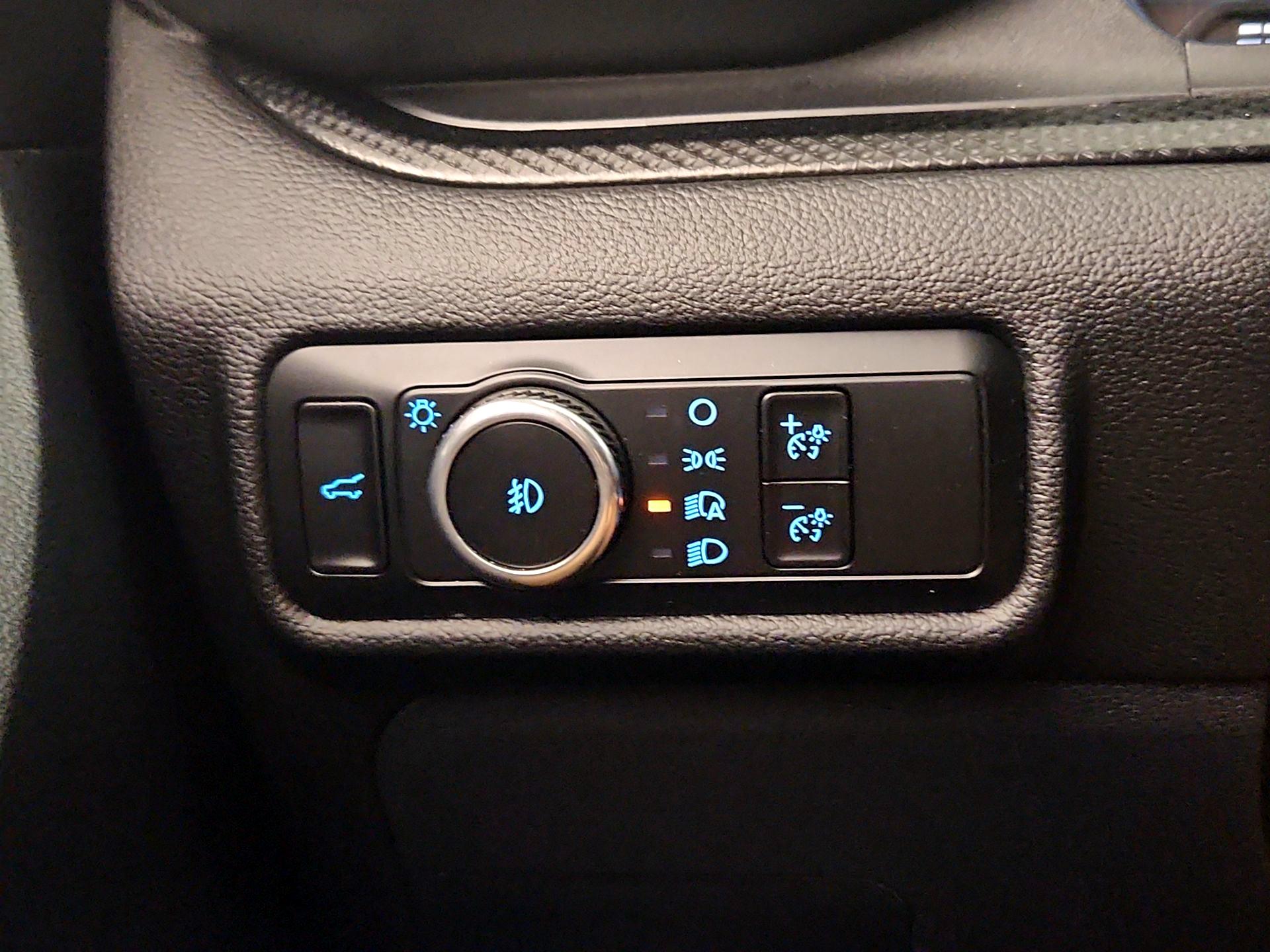 Thumbnail: 2023 Ford Explorer - 13