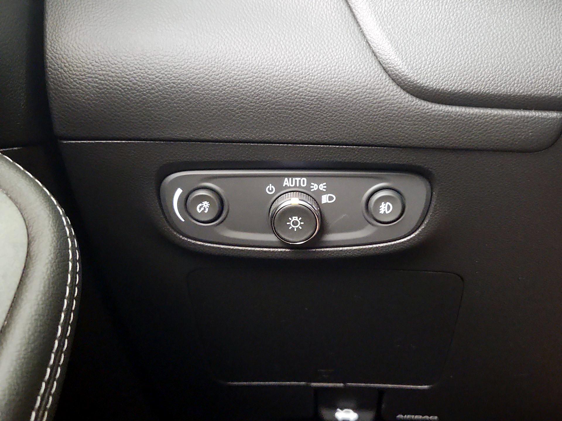 Thumbnail: 2022 Buick Encore GX - 13