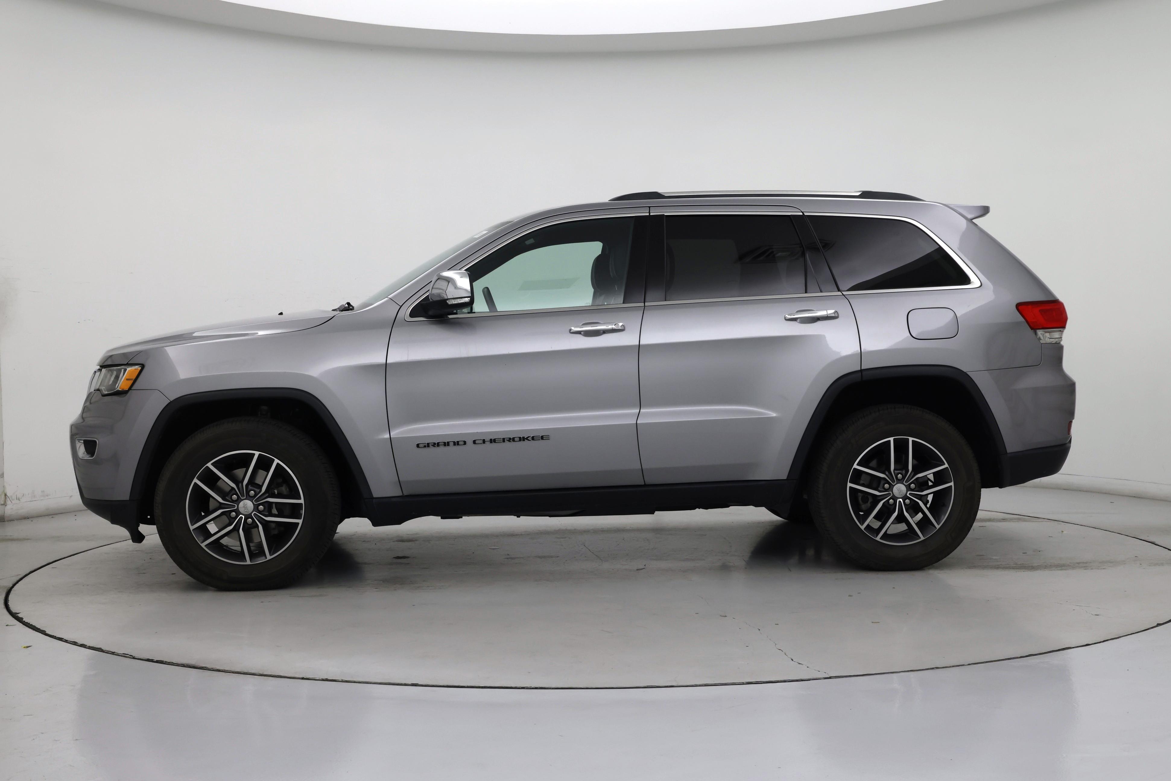 Thumbnail: 2018 Jeep Grand Cherokee - 3