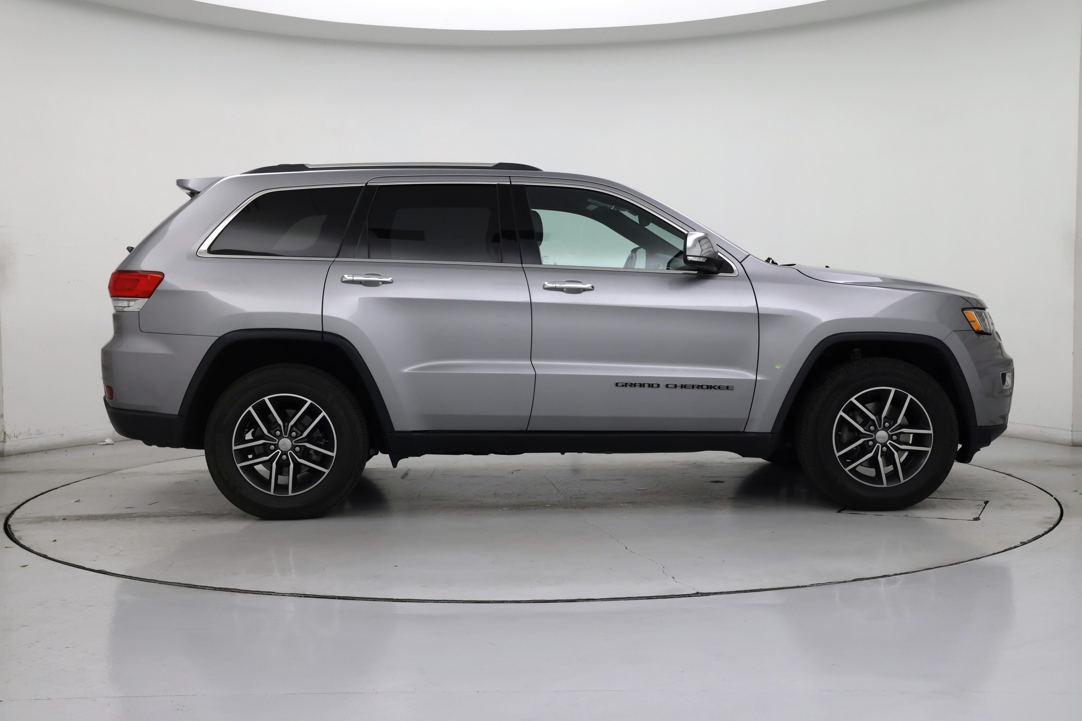 Thumbnail: 2018 Jeep Grand Cherokee - 7