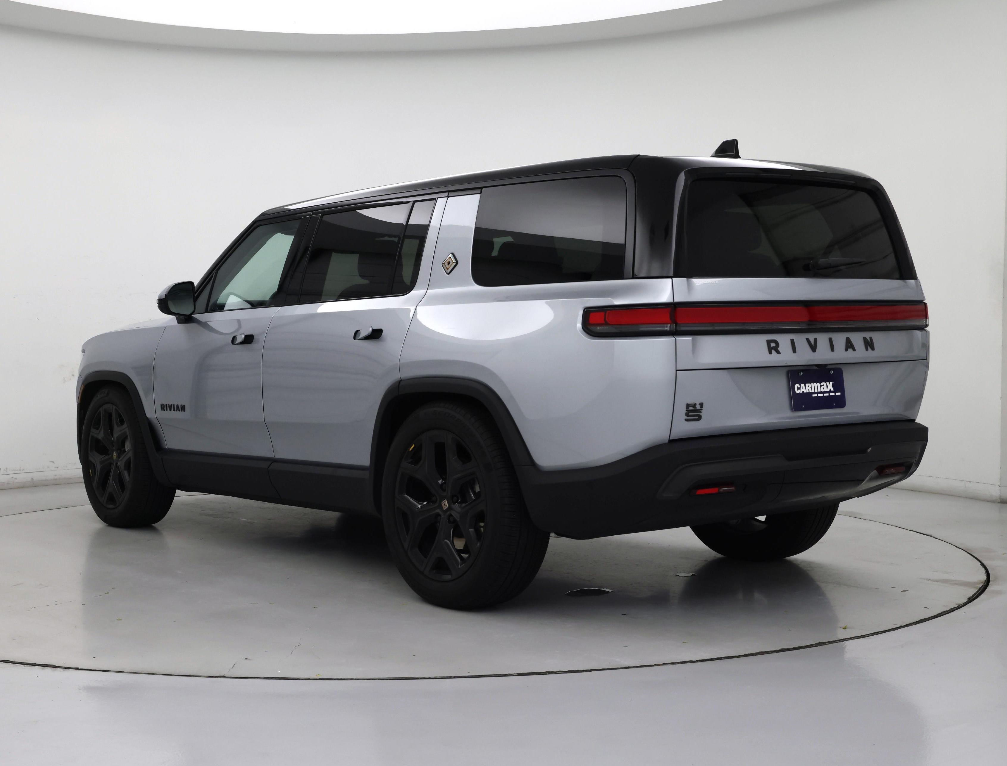 Thumbnail: 2025 Rivian R1S - 2