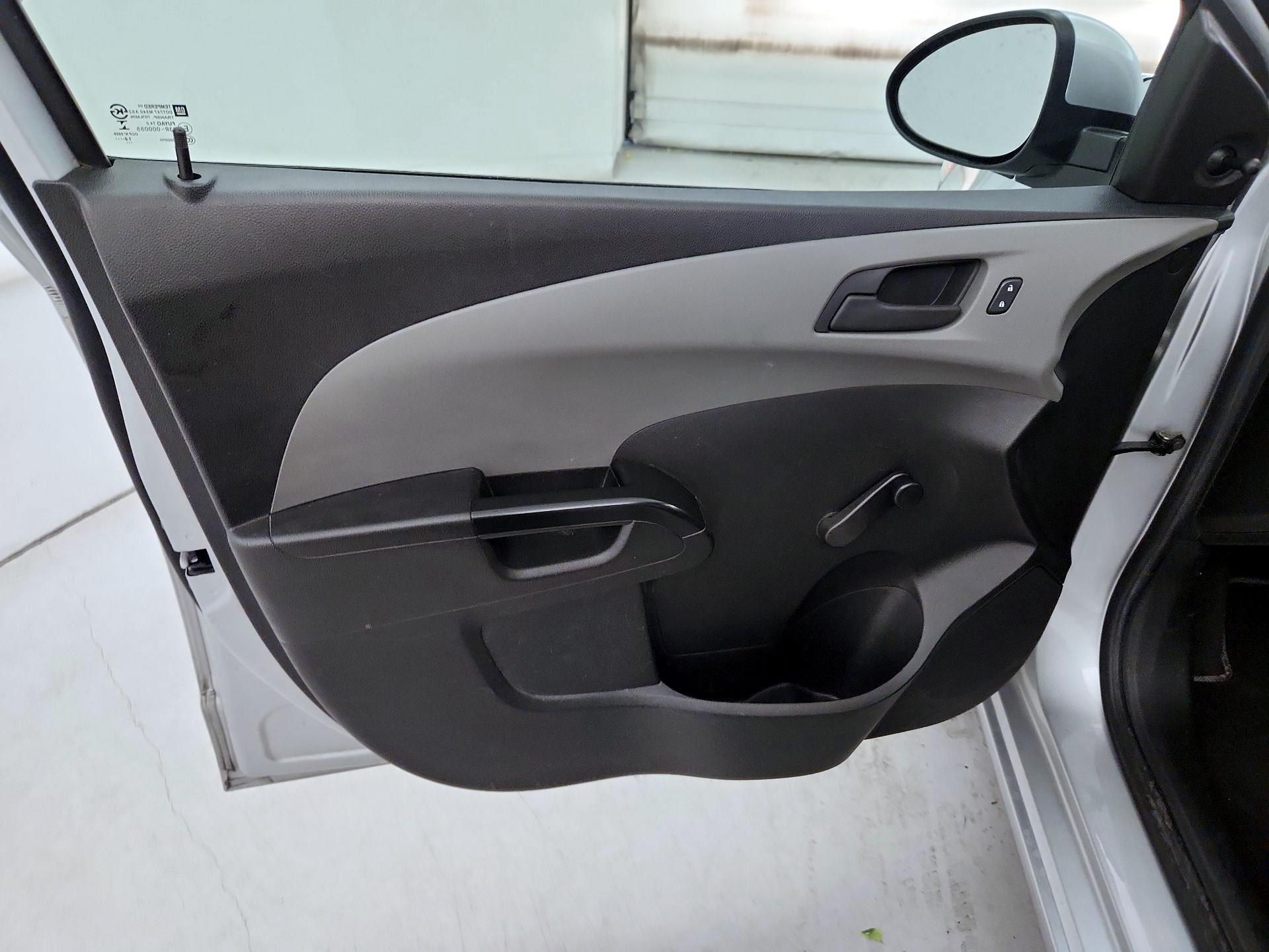 Thumbnail: 2015 Chevrolet Sonic - 12