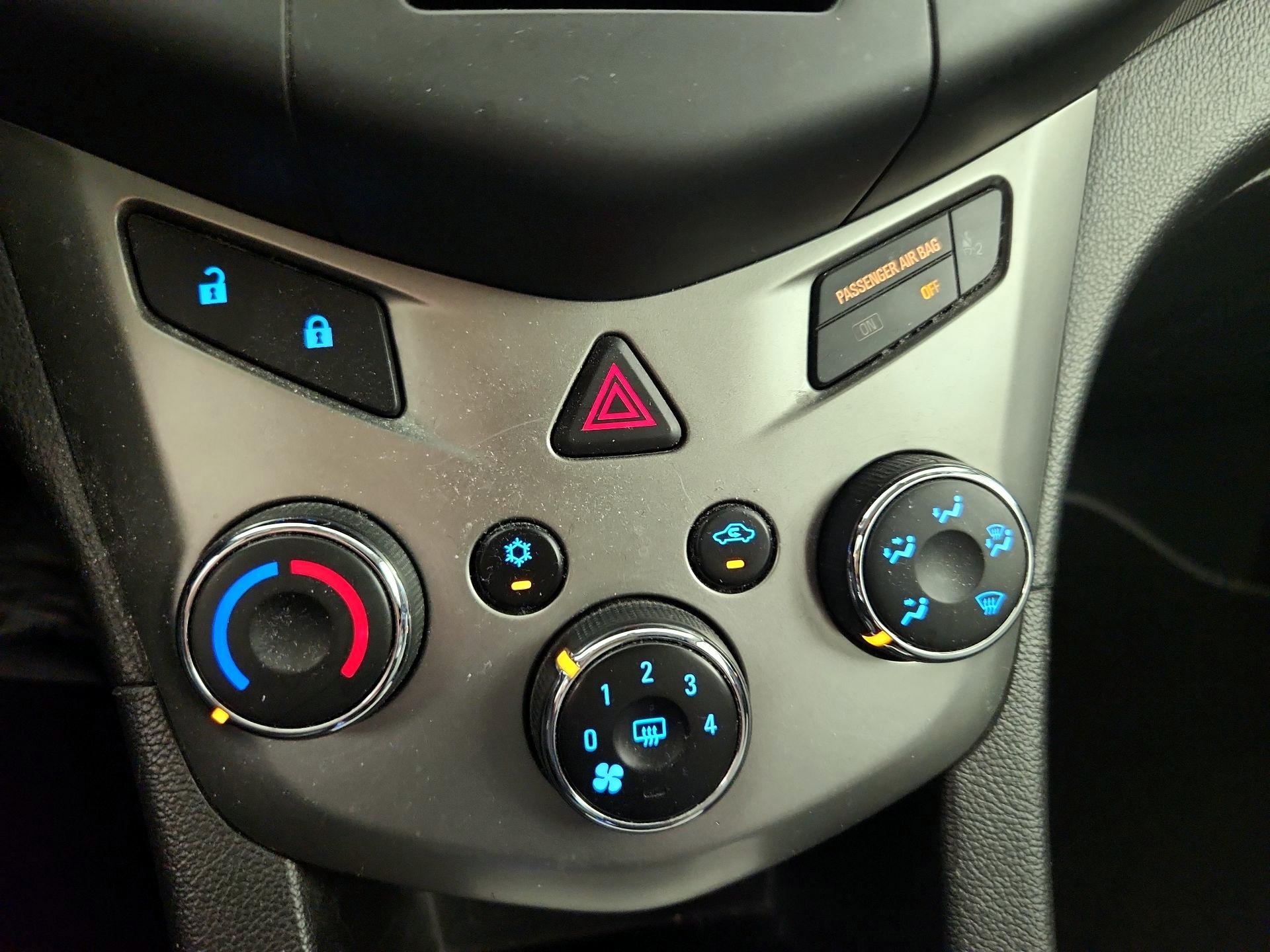 Thumbnail: 2015 Chevrolet Sonic - 15