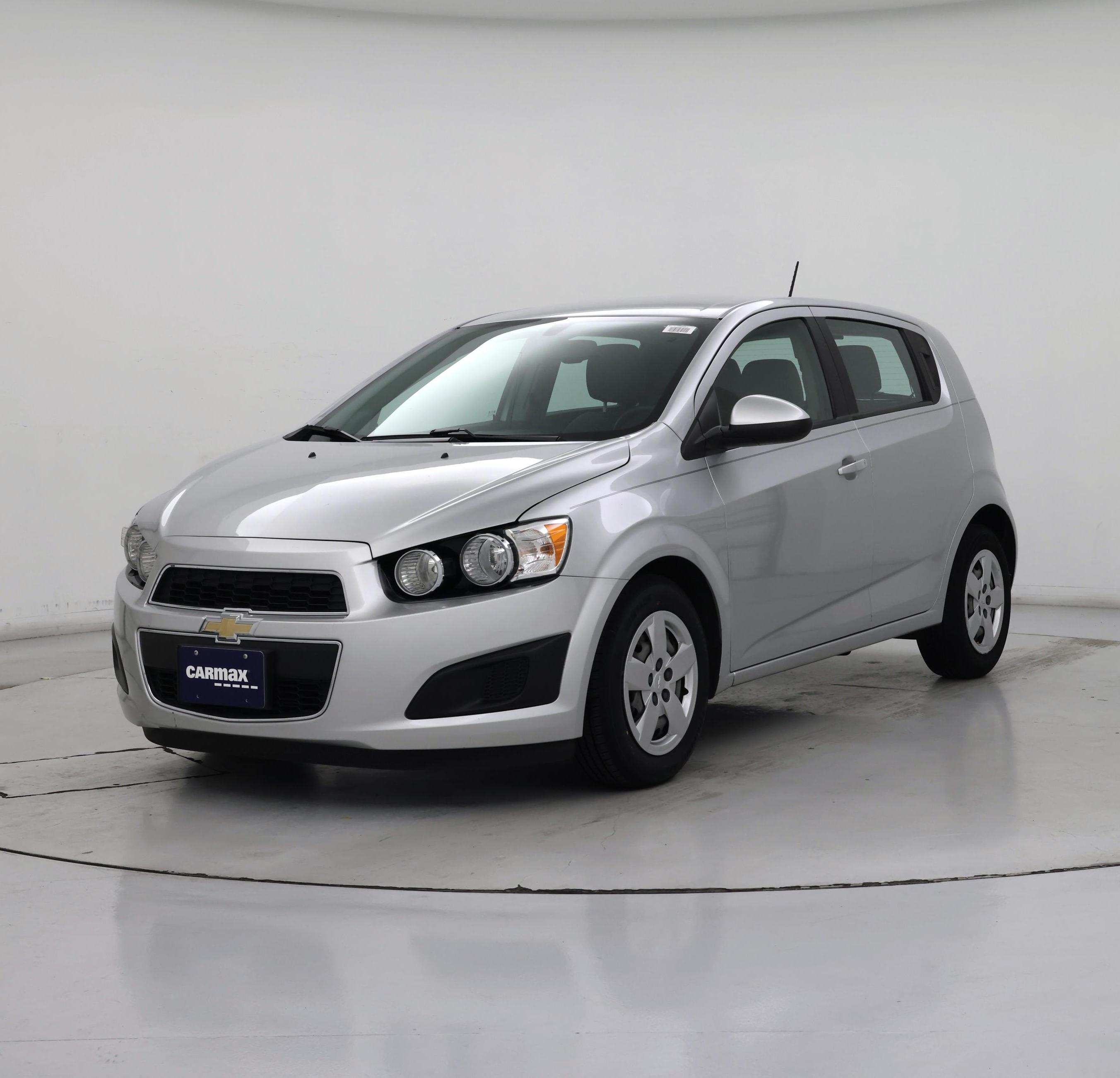 Thumbnail: 2015 Chevrolet Sonic - 4
