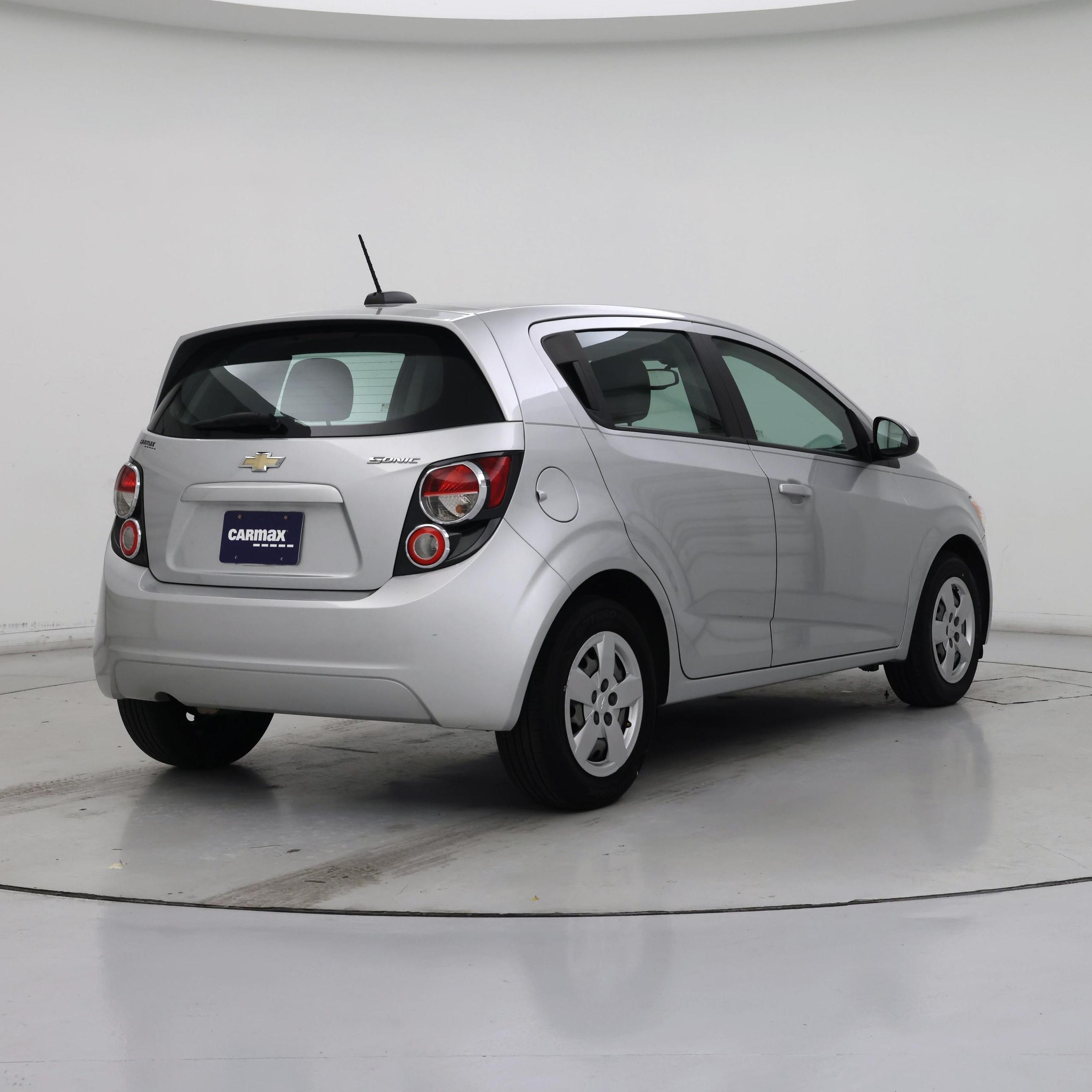 Thumbnail: 2015 Chevrolet Sonic - 8