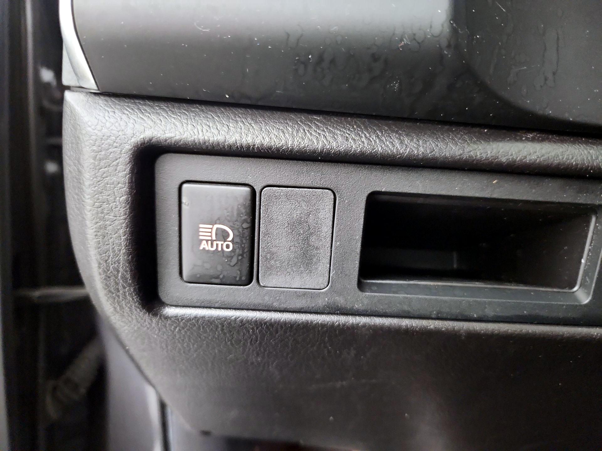 Thumbnail: 2021 Toyota Sequoia - 13