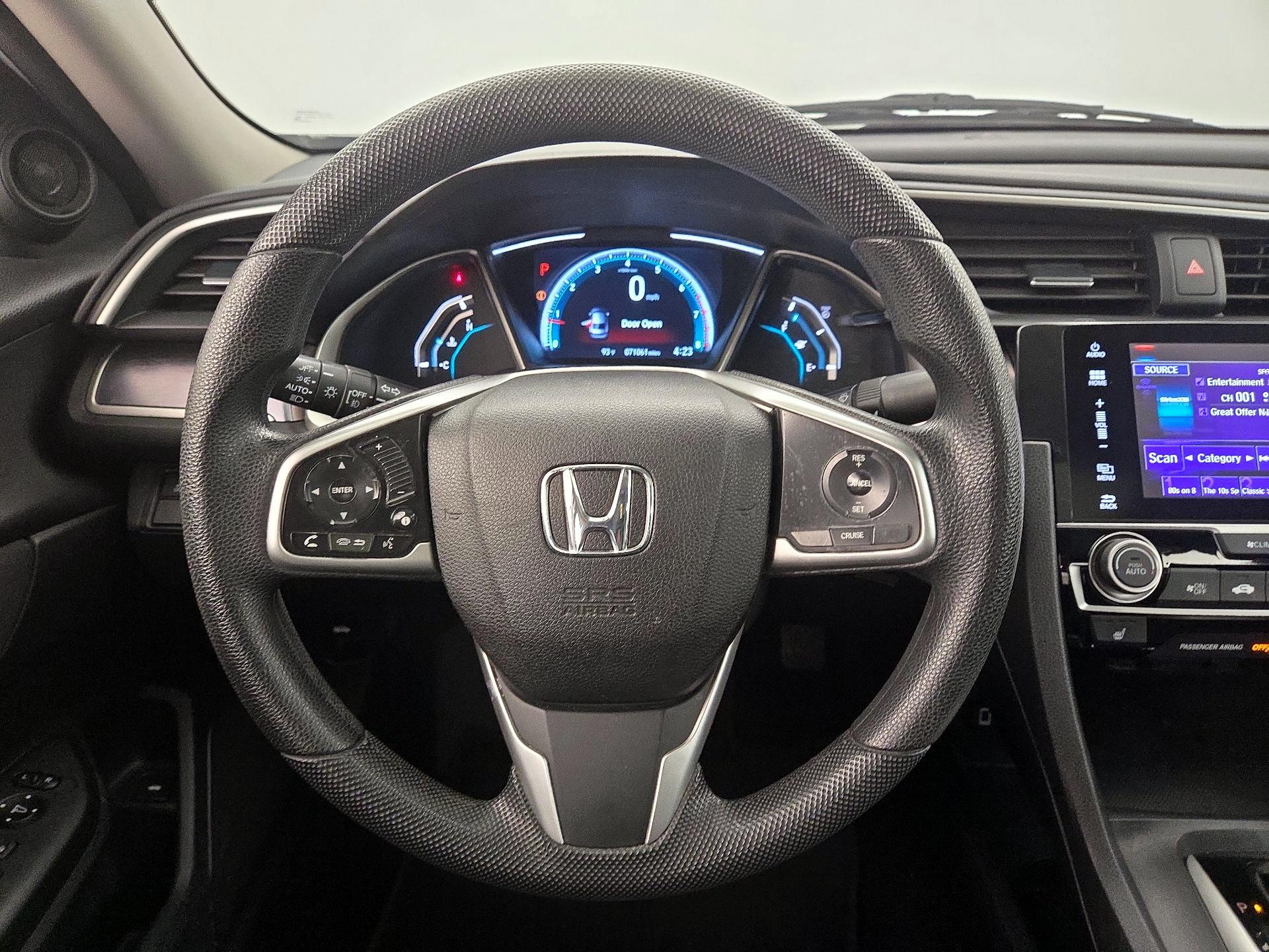 Thumbnail: 2017 Honda Civic - 10