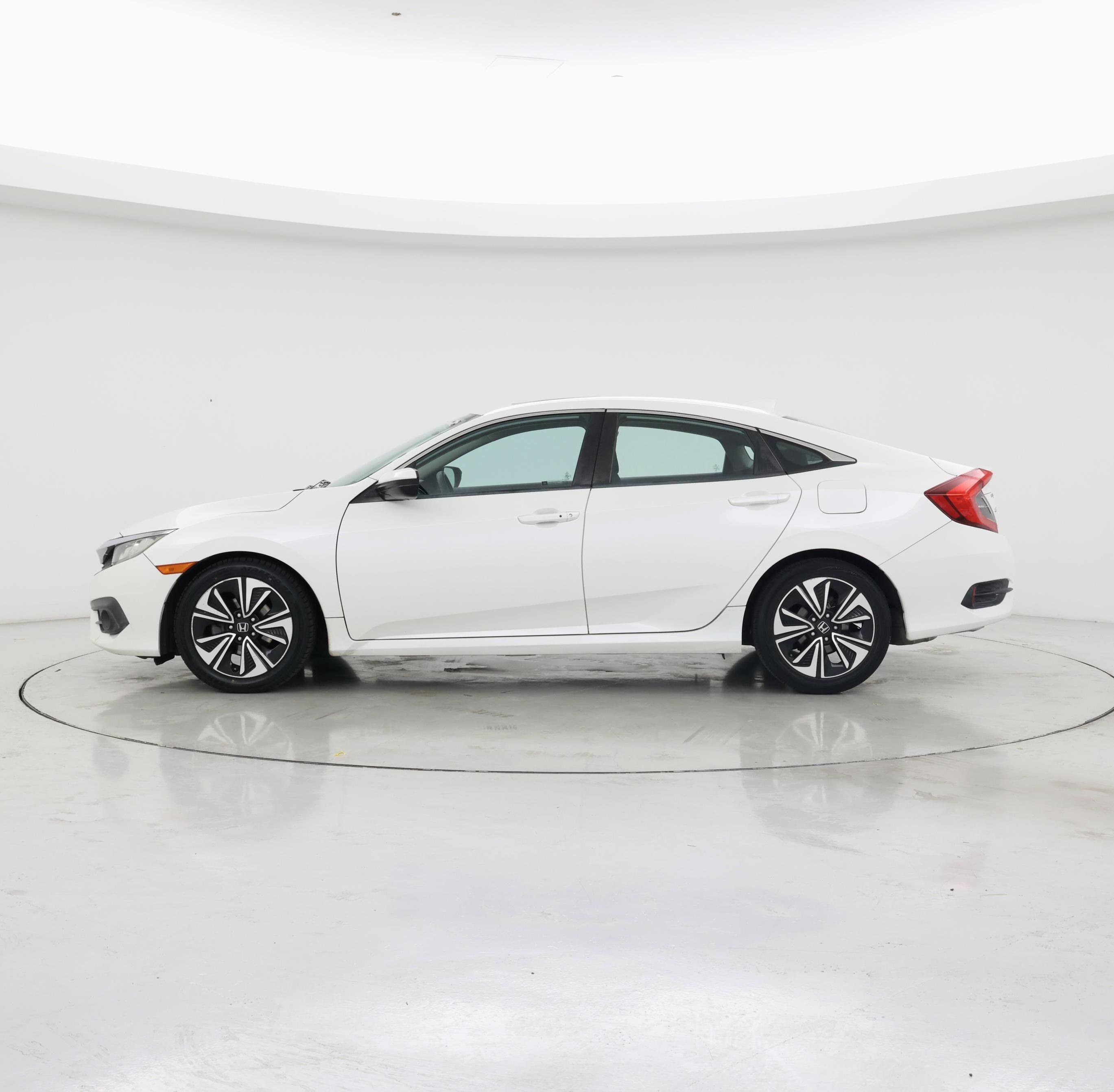Thumbnail: 2017 Honda Civic - 3