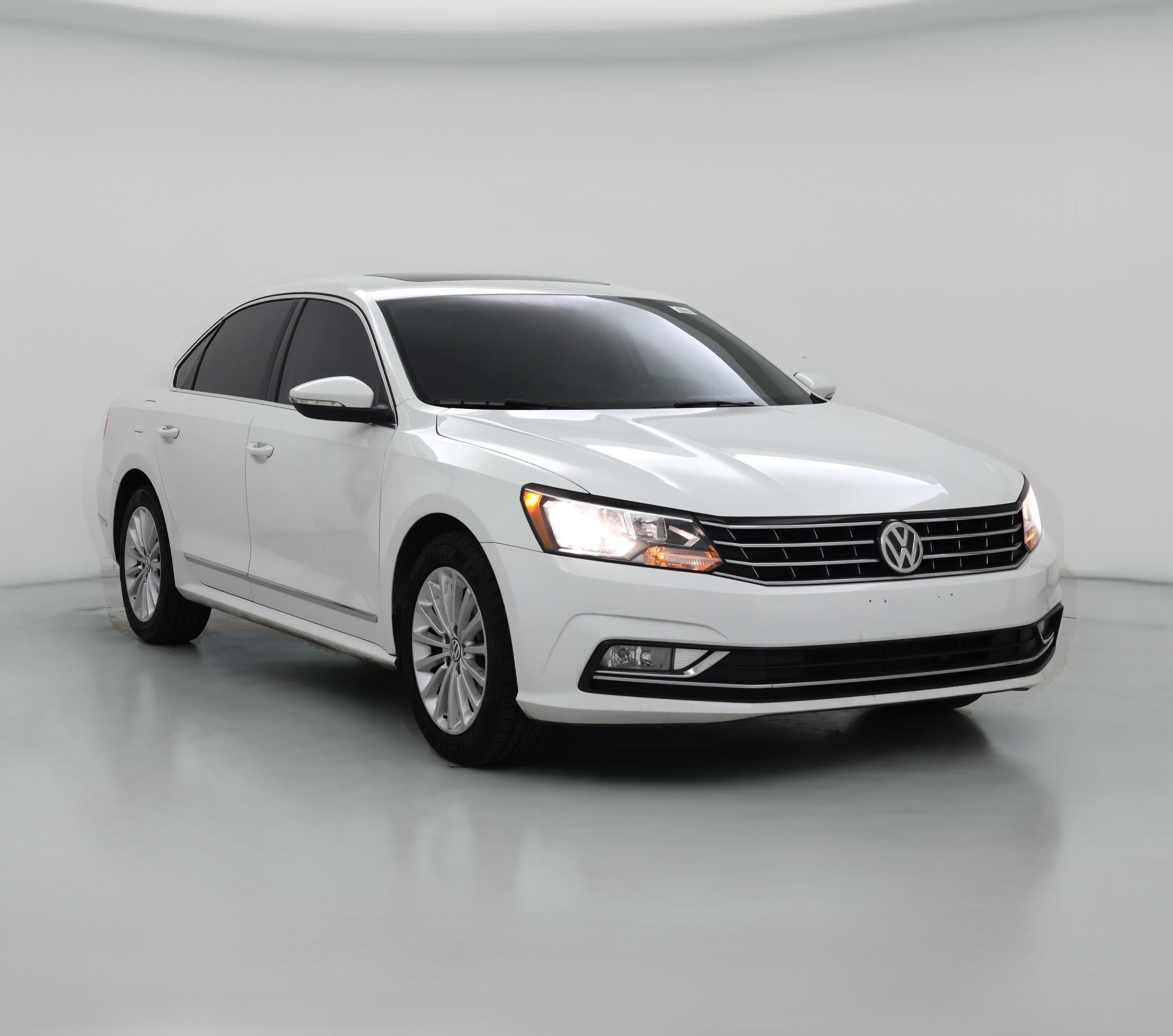 Thumbnail: 2016 Volkswagen Passat - 1