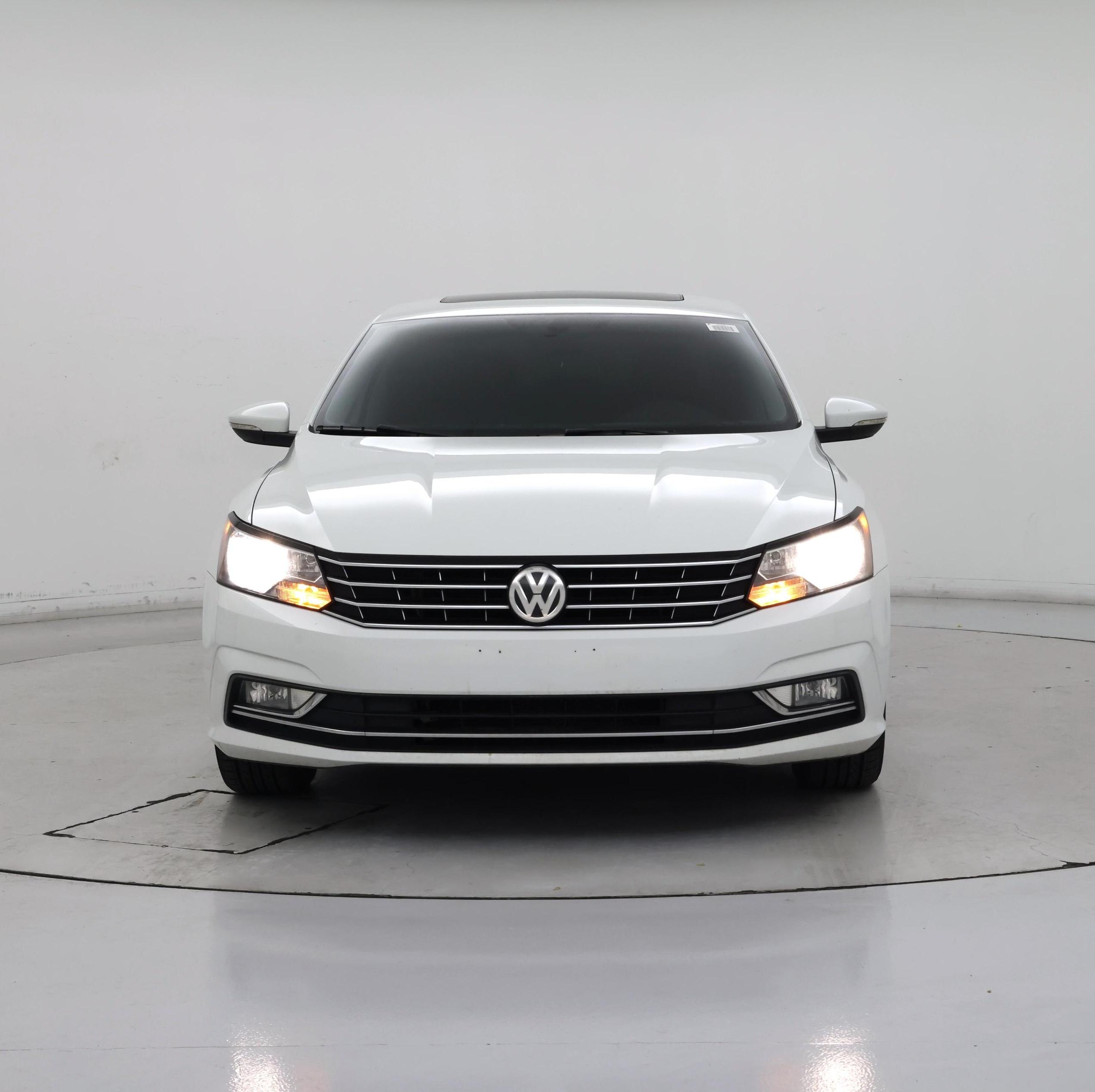 Thumbnail: 2016 Volkswagen Passat - 5