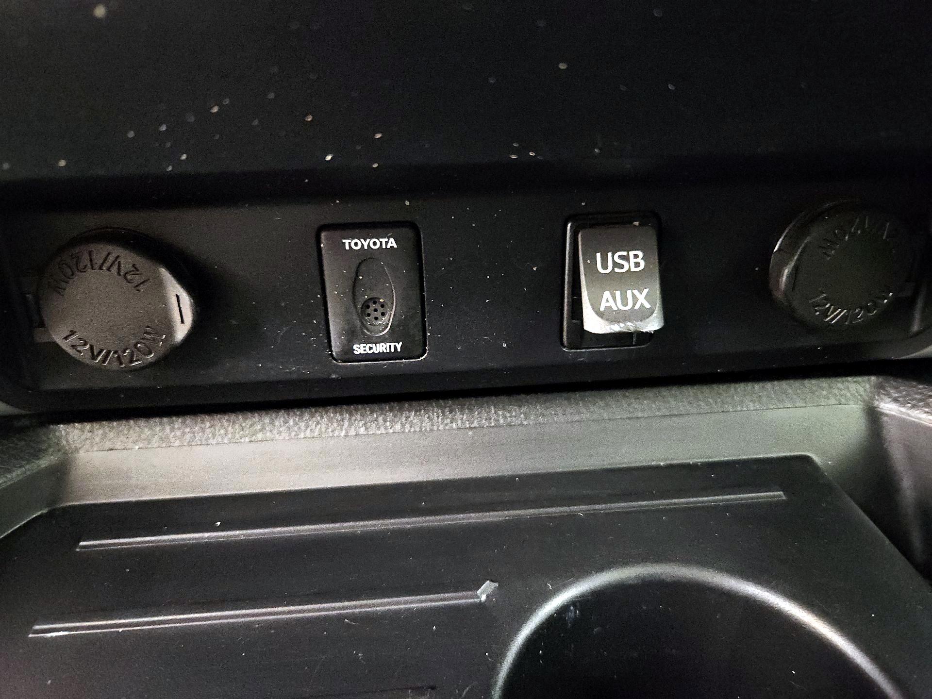 Thumbnail: 2018 Toyota Tundra - 19