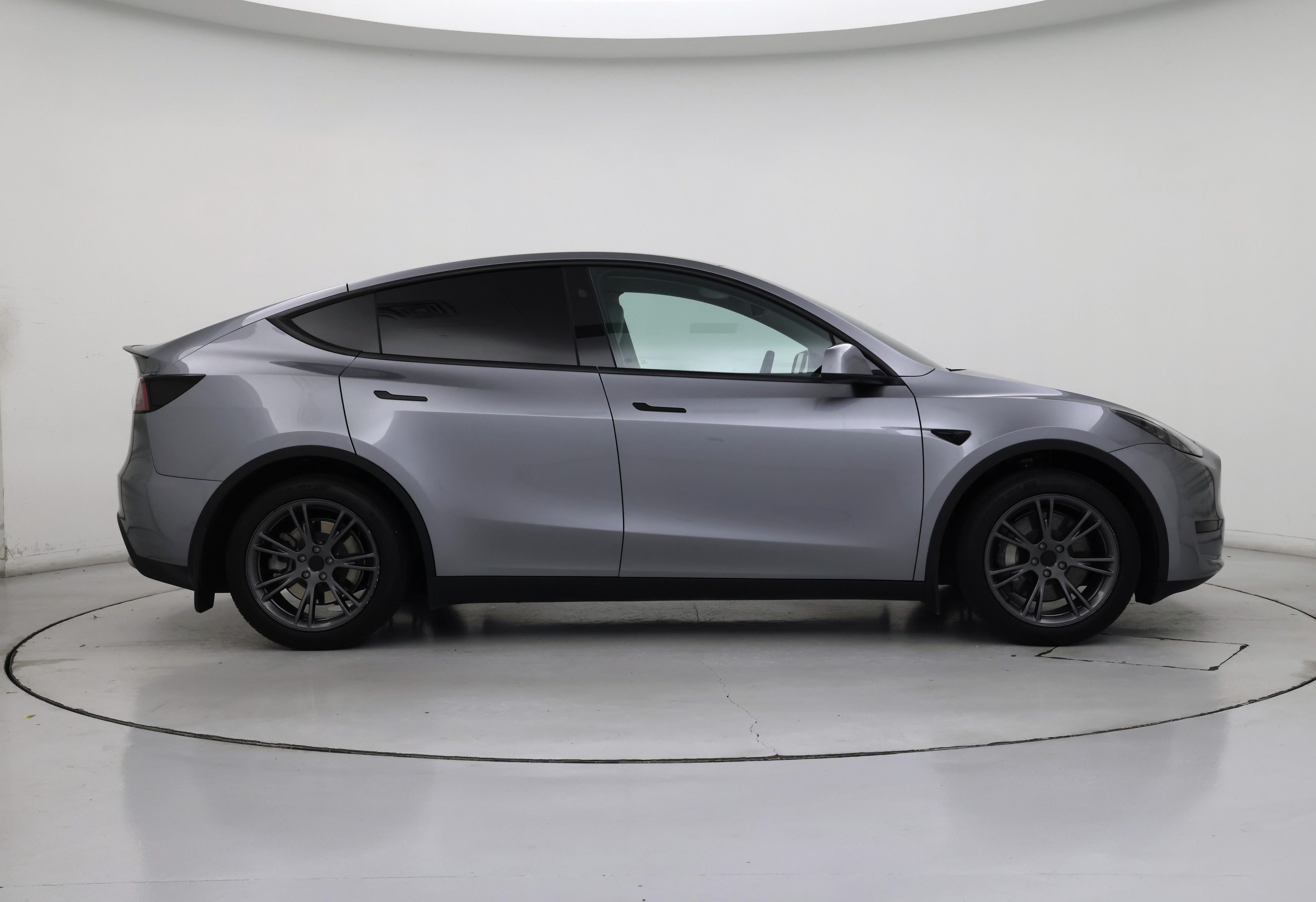 Thumbnail: 2024 Tesla Model Y - 7