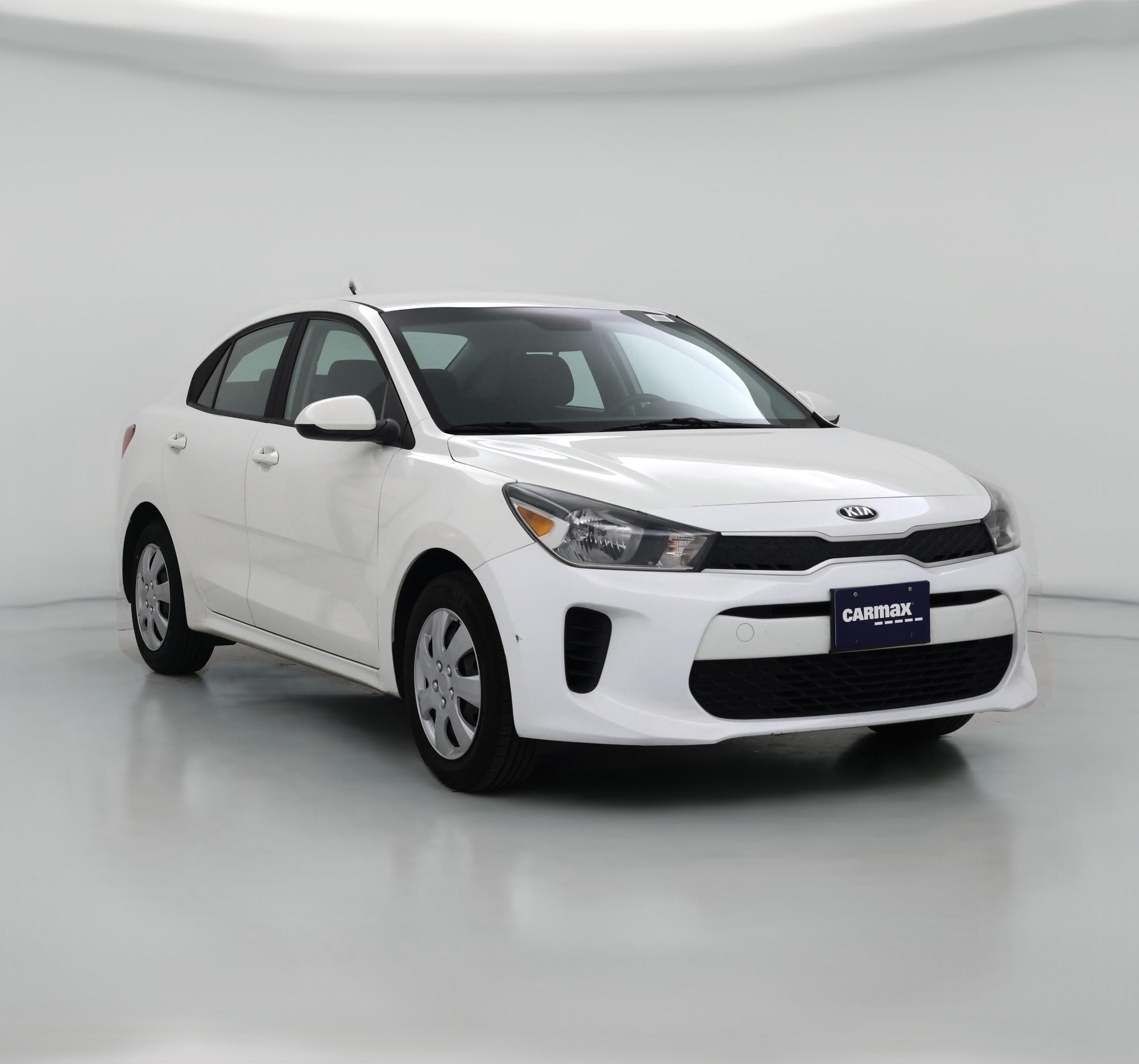 Thumbnail: 2019 Kia Rio - 1