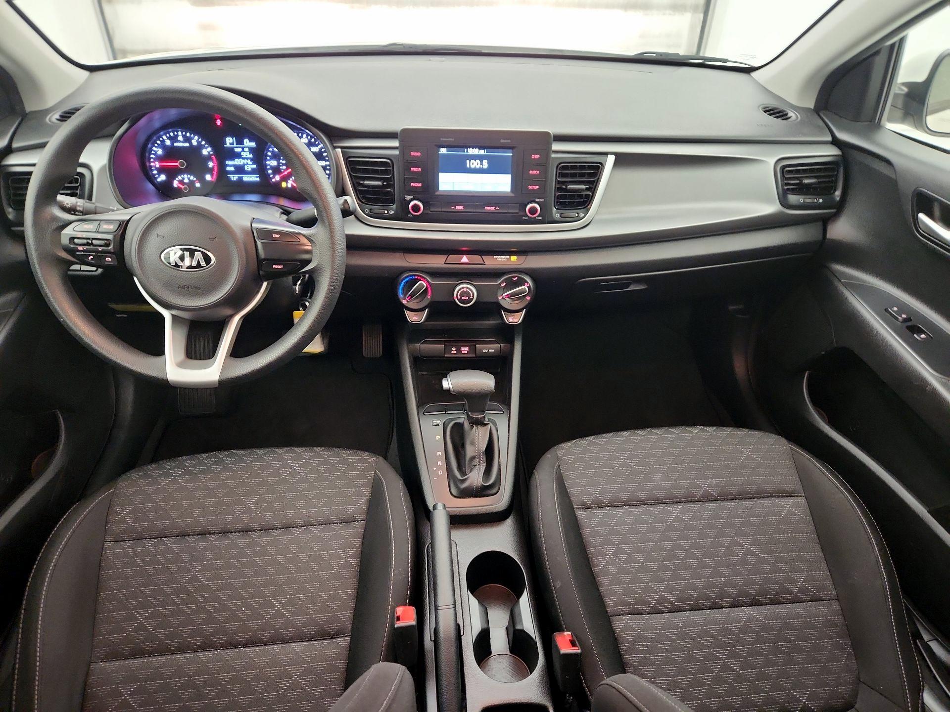 Thumbnail: 2019 Kia Rio - 9
