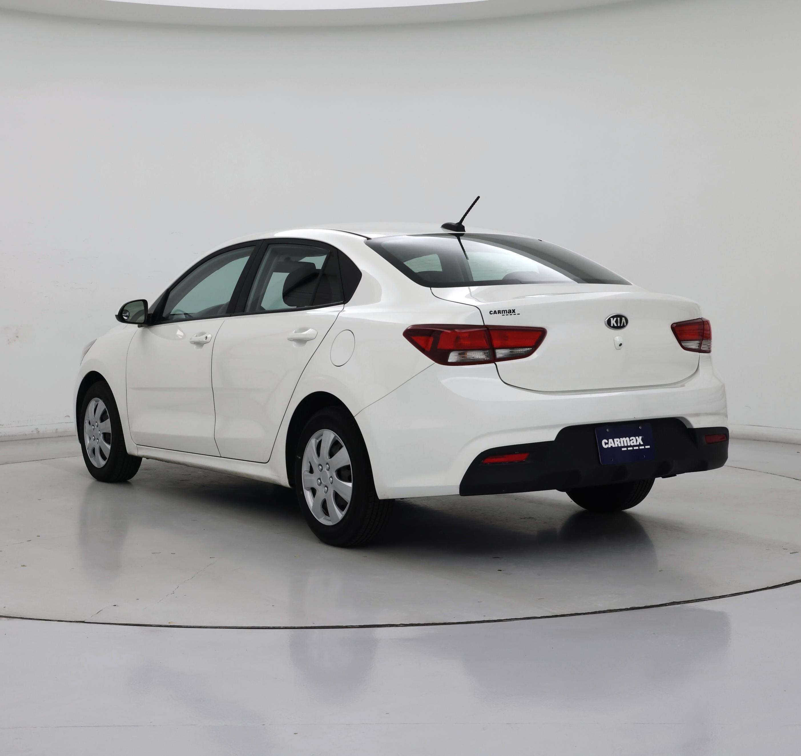 Thumbnail: 2019 Kia Rio - 2