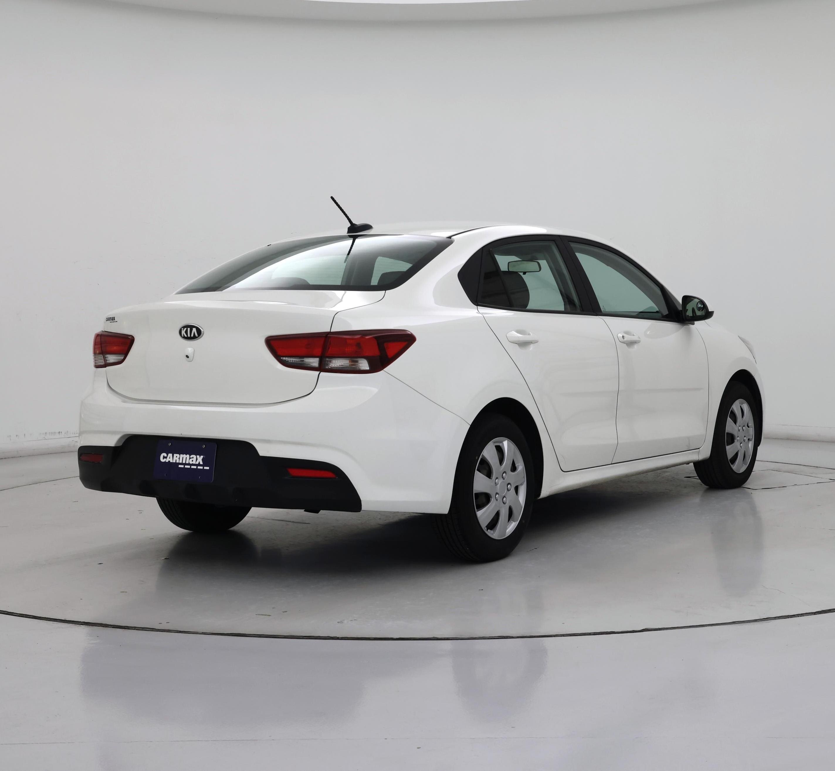 Thumbnail: 2019 Kia Rio - 8