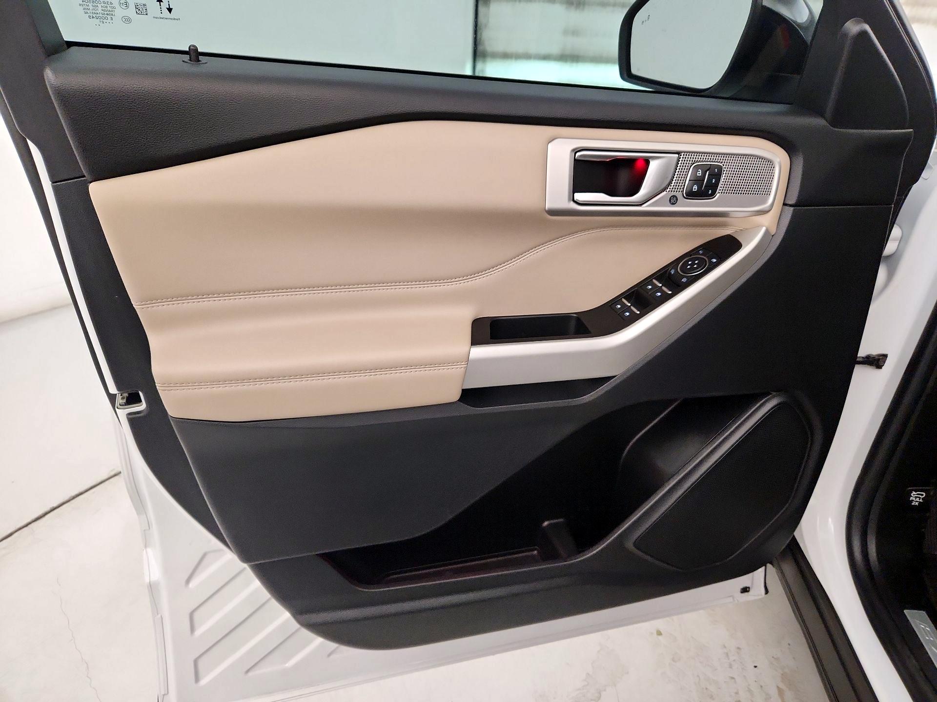 Thumbnail: 2021 Ford Explorer - 12