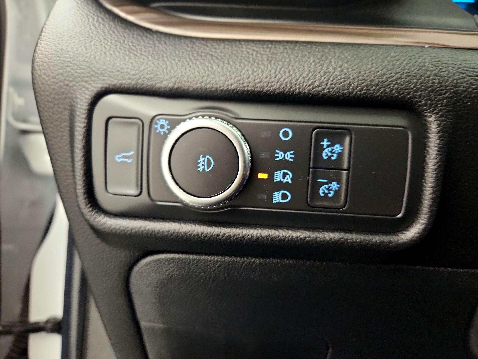 Thumbnail: 2021 Ford Explorer - 13