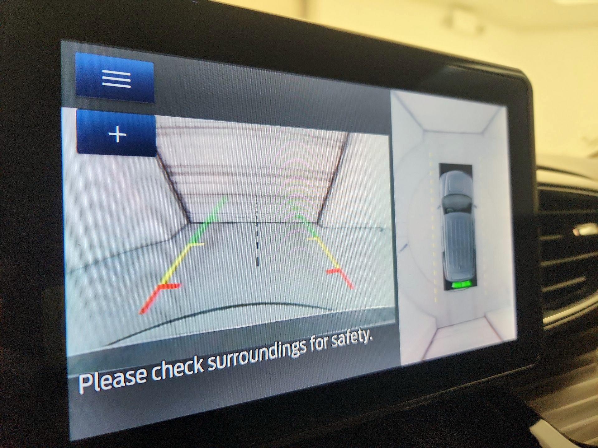 Thumbnail: 2021 Ford Explorer - 15