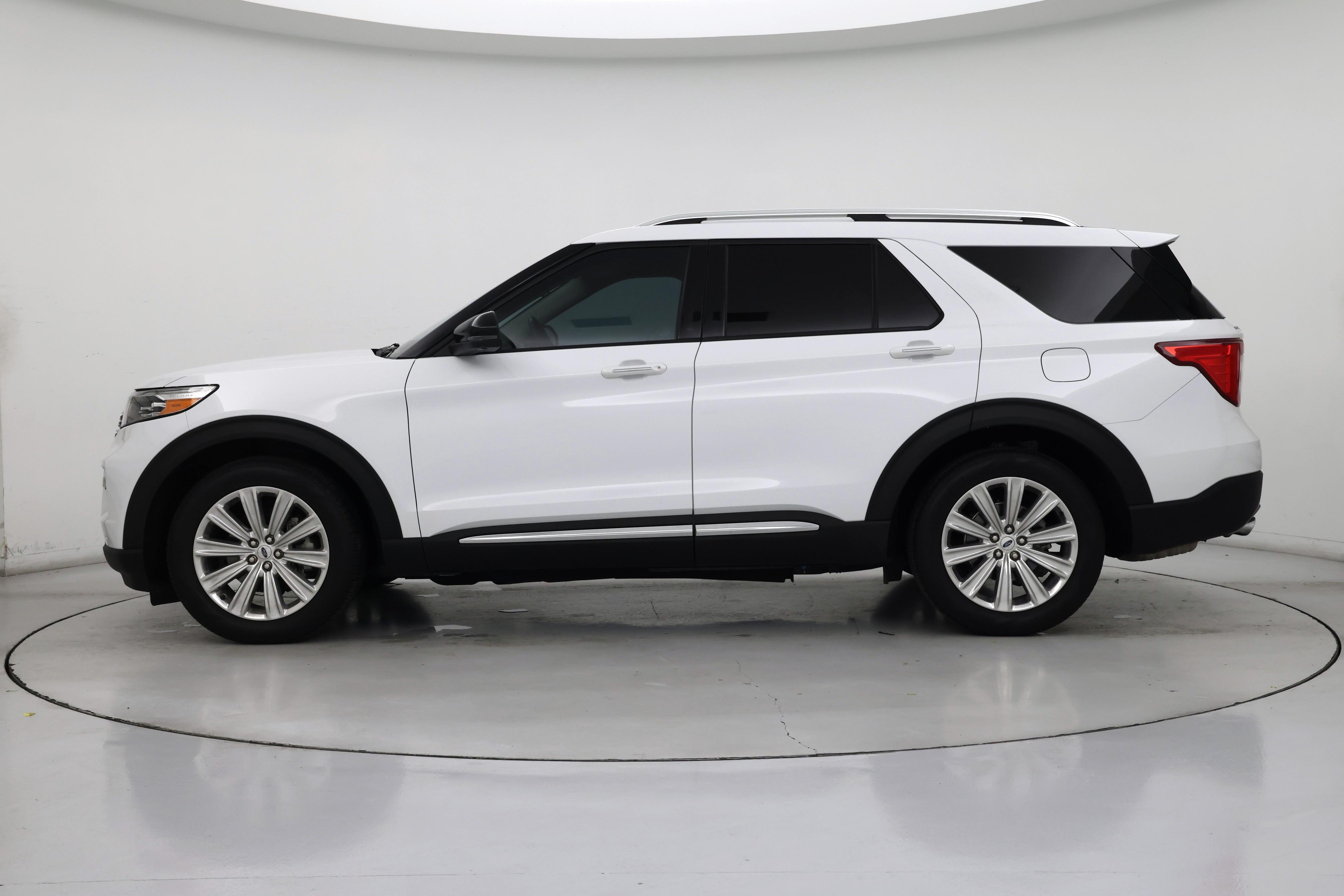 Thumbnail: 2021 Ford Explorer - 3