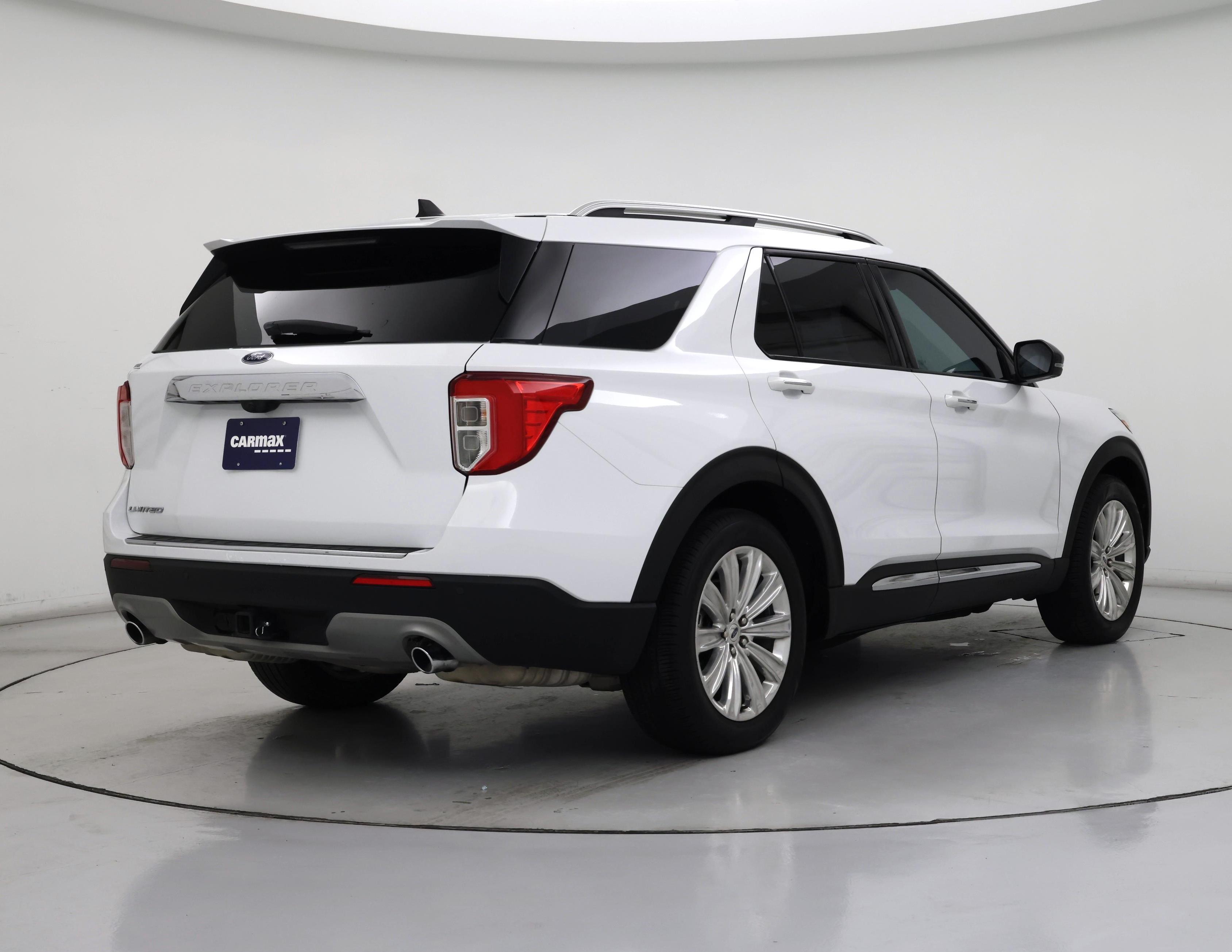 Thumbnail: 2021 Ford Explorer - 8