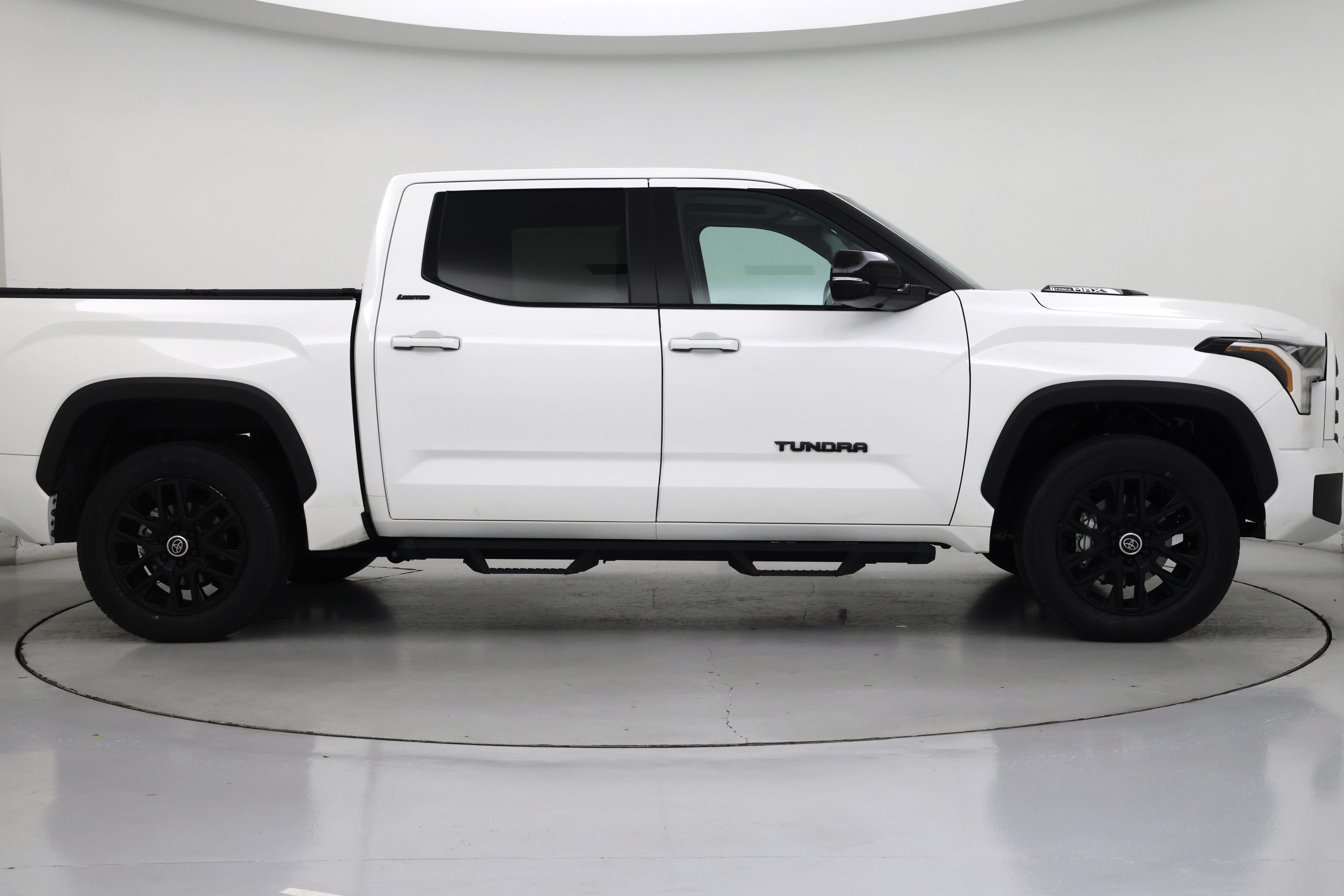Thumbnail: 2024 Toyota Tundra - 7