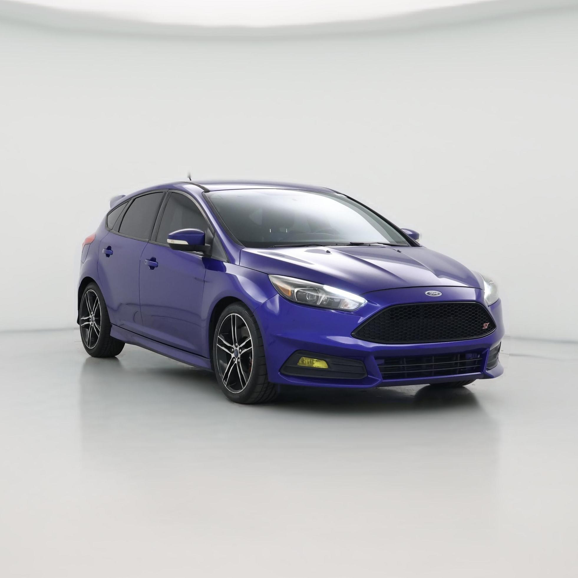 Thumbnail: 2015 Ford Focus - 1