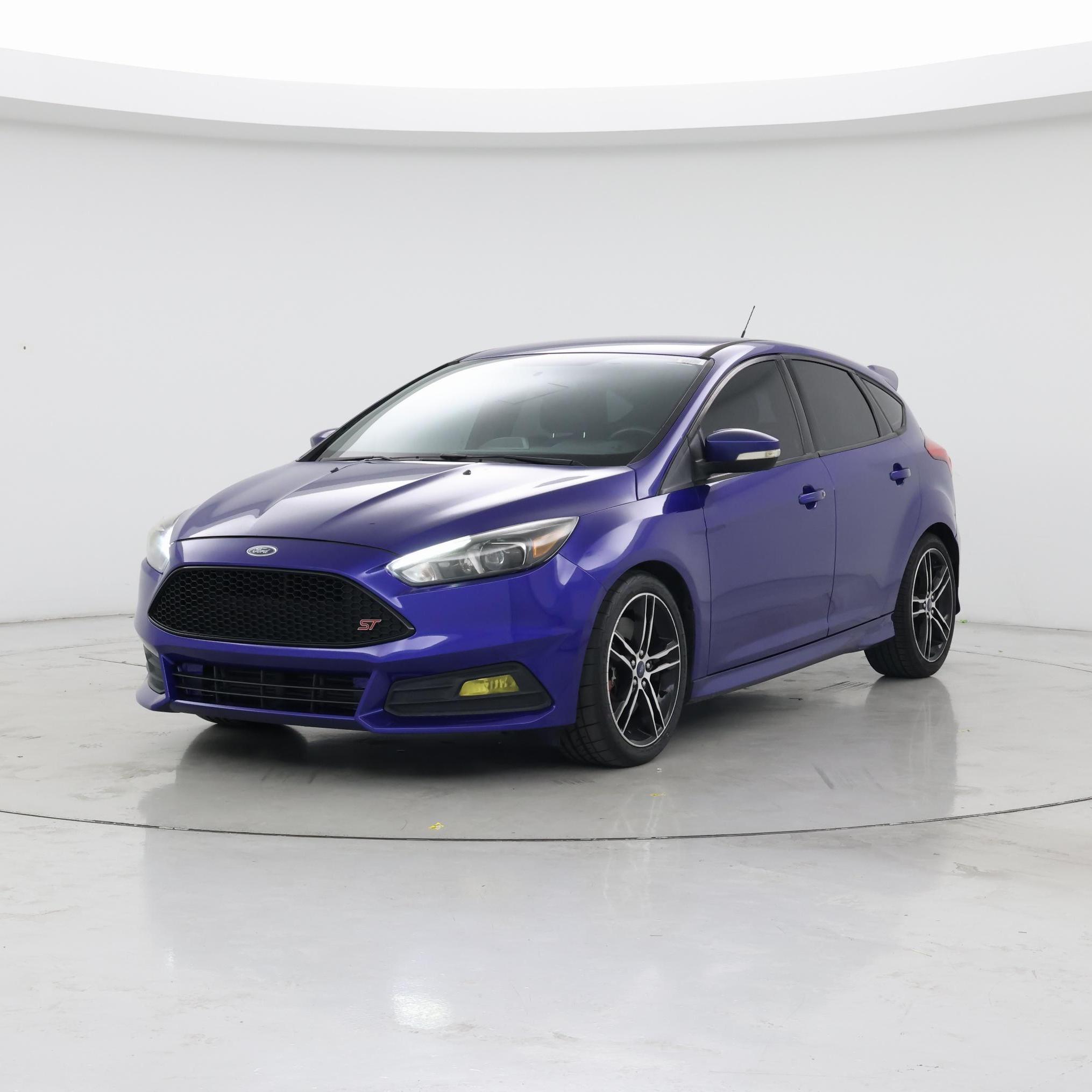 Thumbnail: 2015 Ford Focus - 4