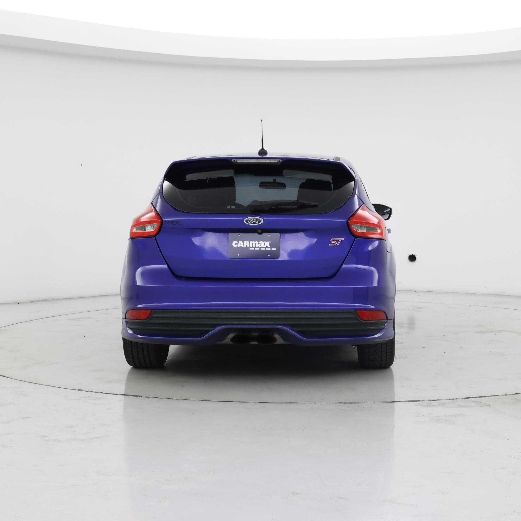 Thumbnail: 2015 Ford Focus - 6