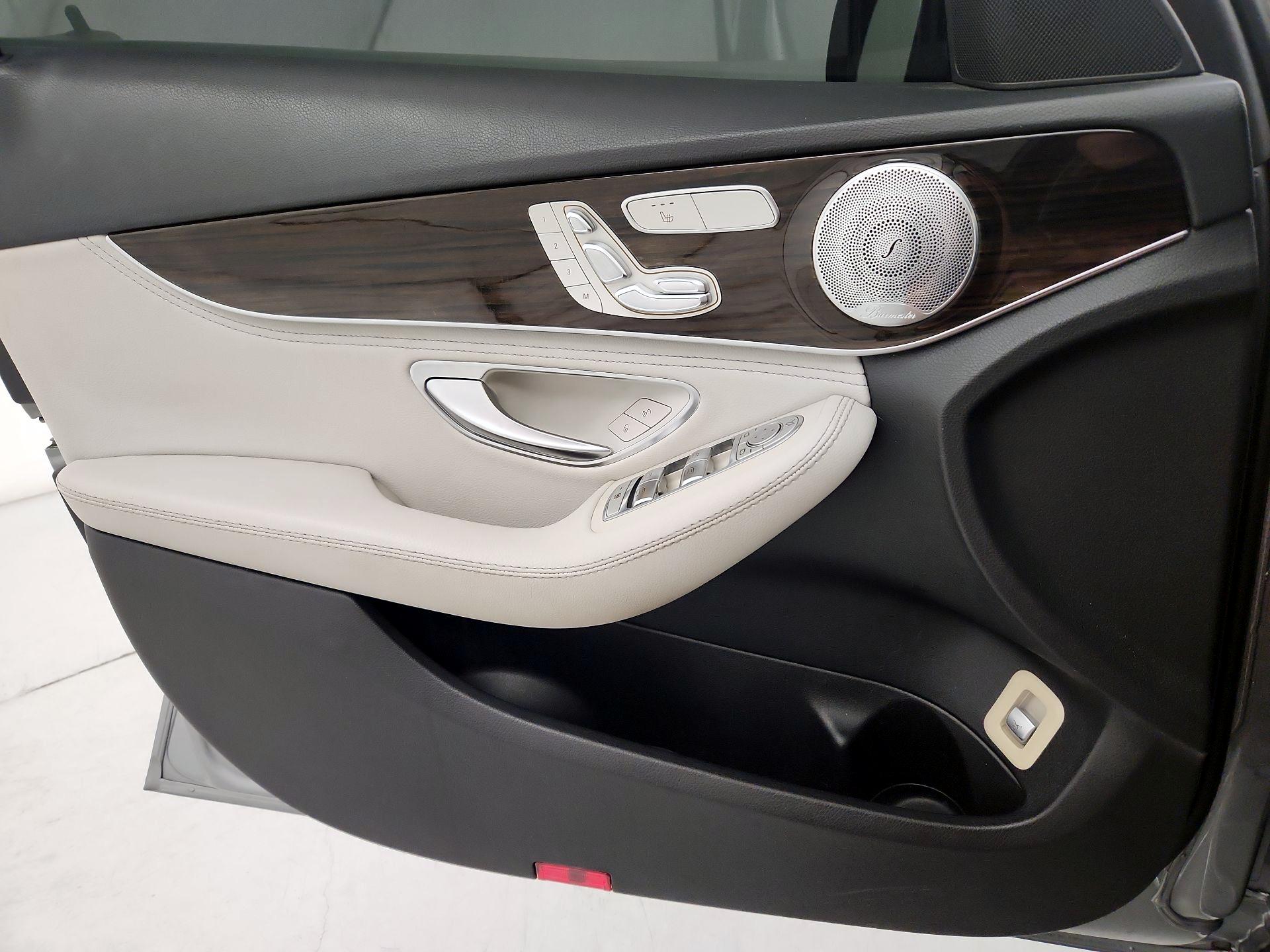 Thumbnail: 2015 Mercedes-Benz C-Class - 12