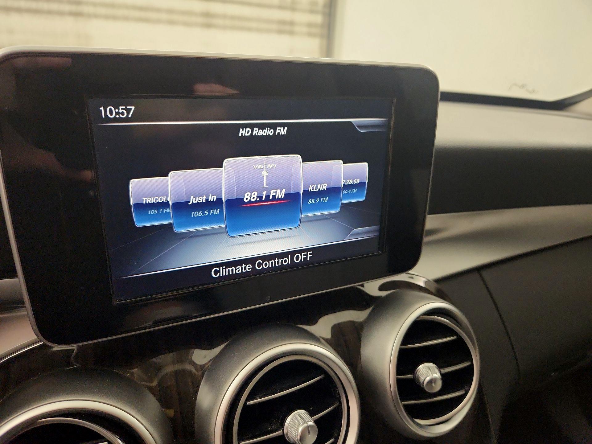 Thumbnail: 2015 Mercedes-Benz C-Class - 14