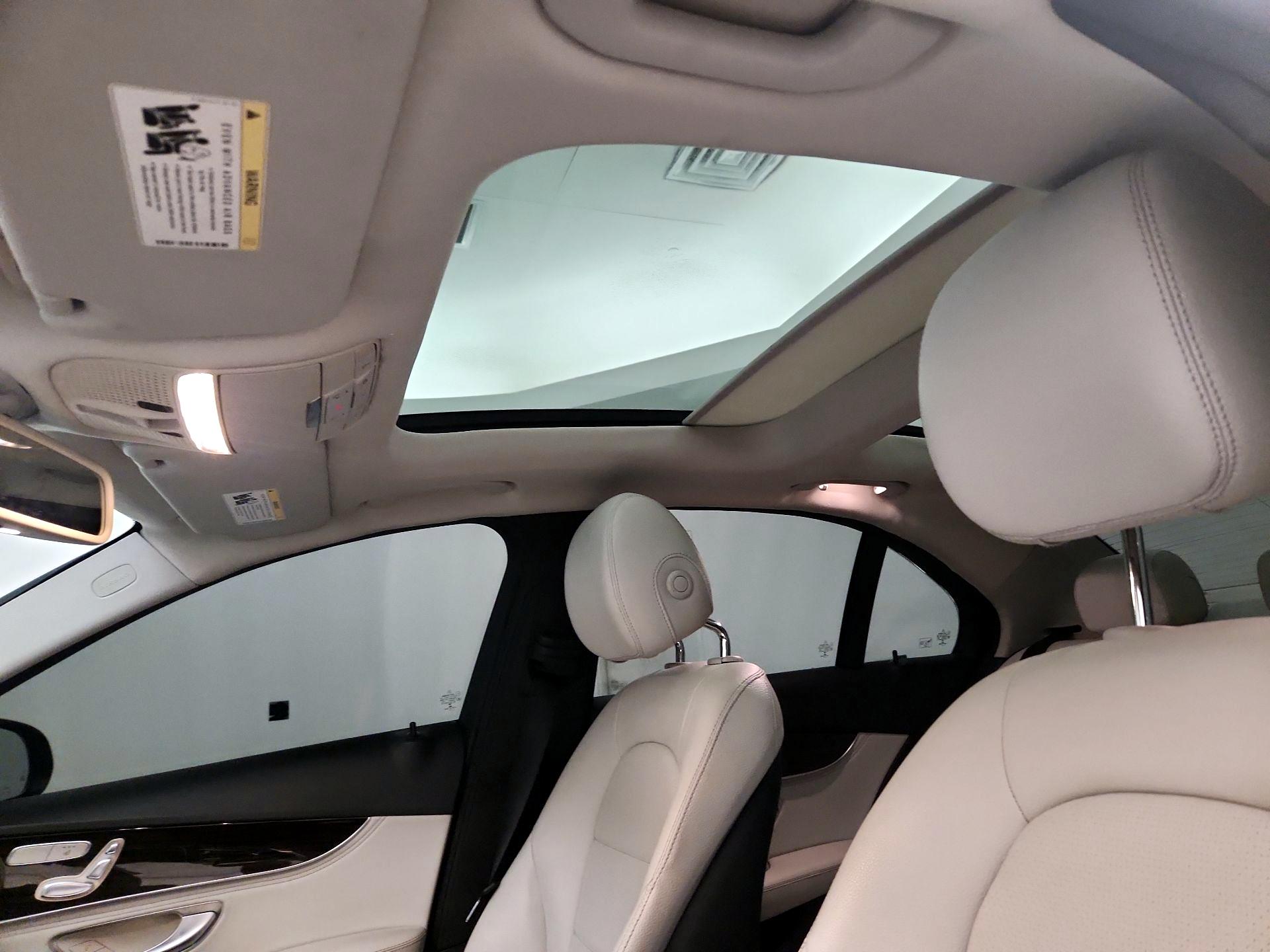 Thumbnail: 2015 Mercedes-Benz C-Class - 18