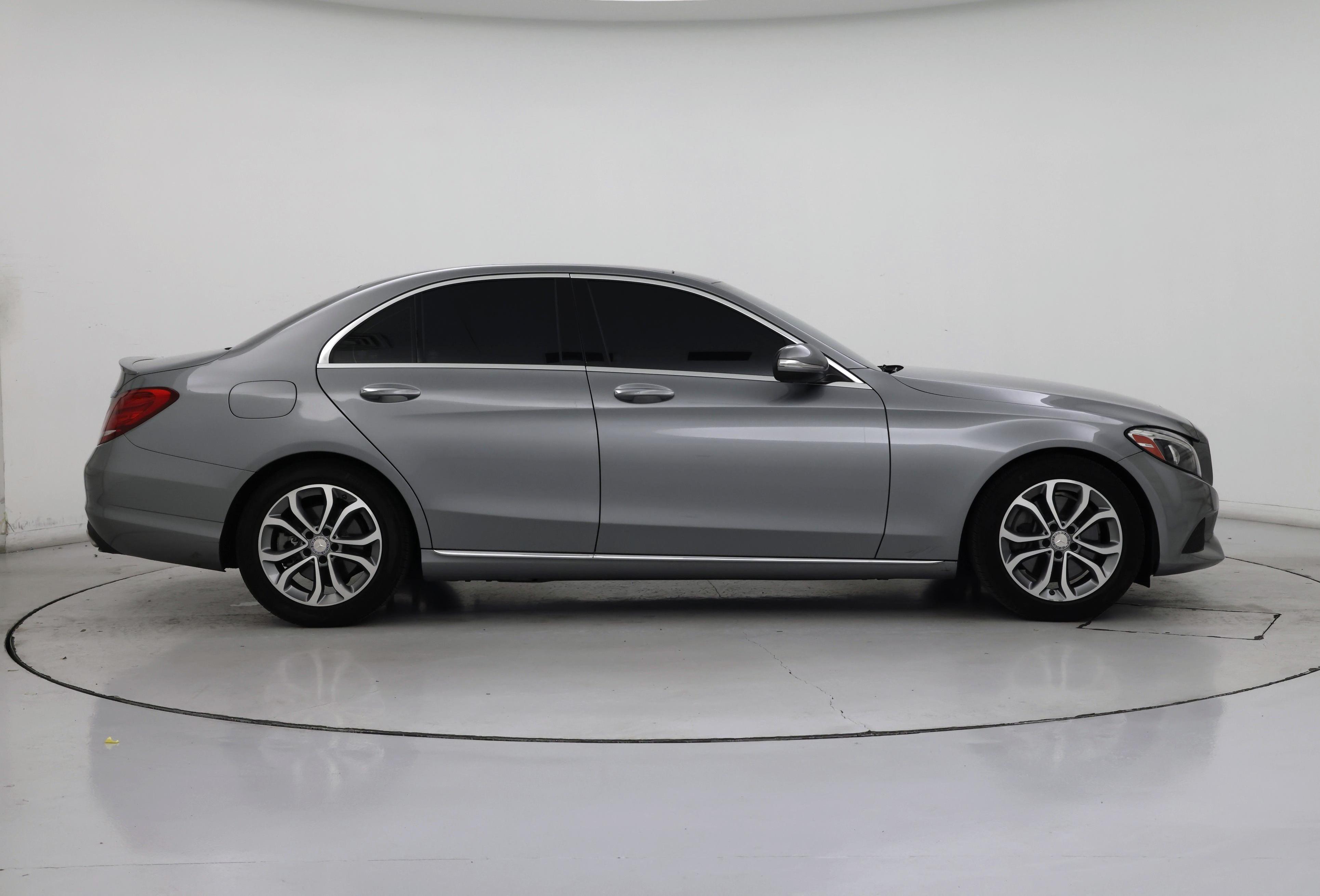 Thumbnail: 2015 Mercedes-Benz C-Class - 7