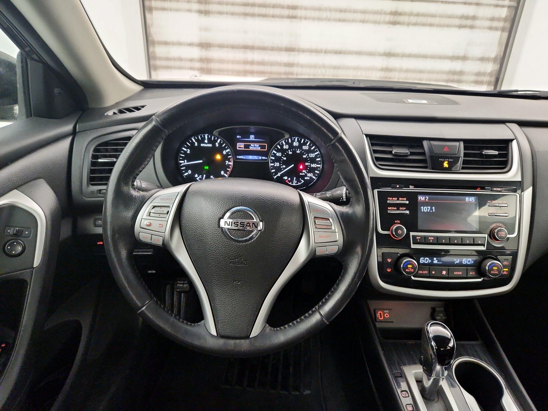 Thumbnail: 2018 Nissan Altima - 10