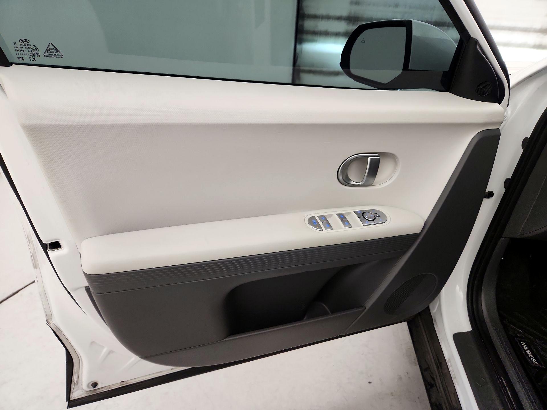 Thumbnail: 2024 Hyundai Ioniq 5 - 12