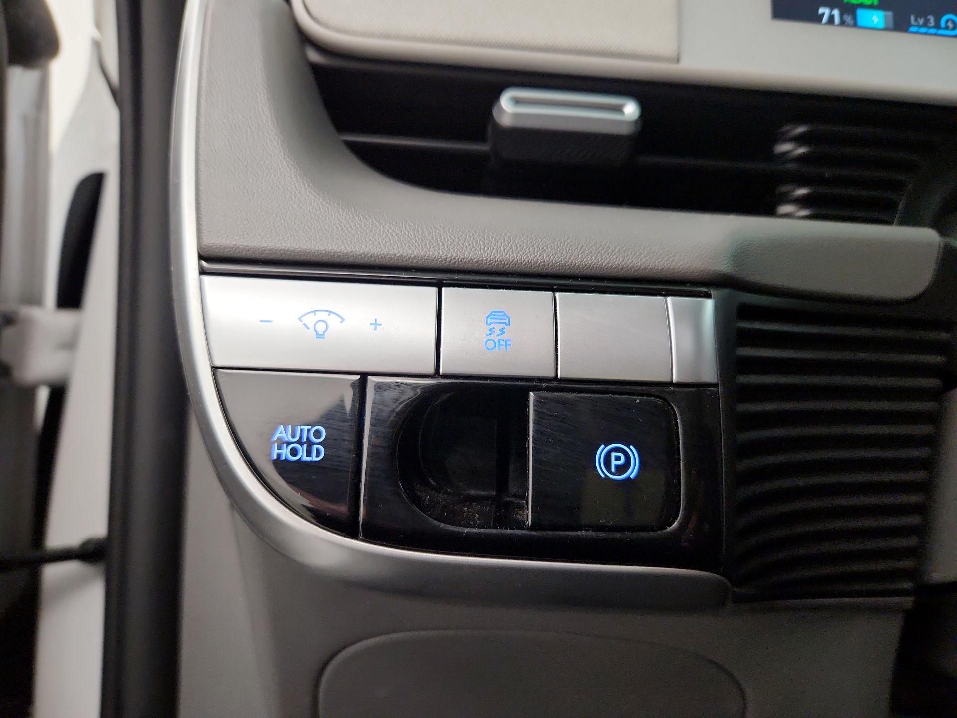Thumbnail: 2024 Hyundai Ioniq 5 - 13