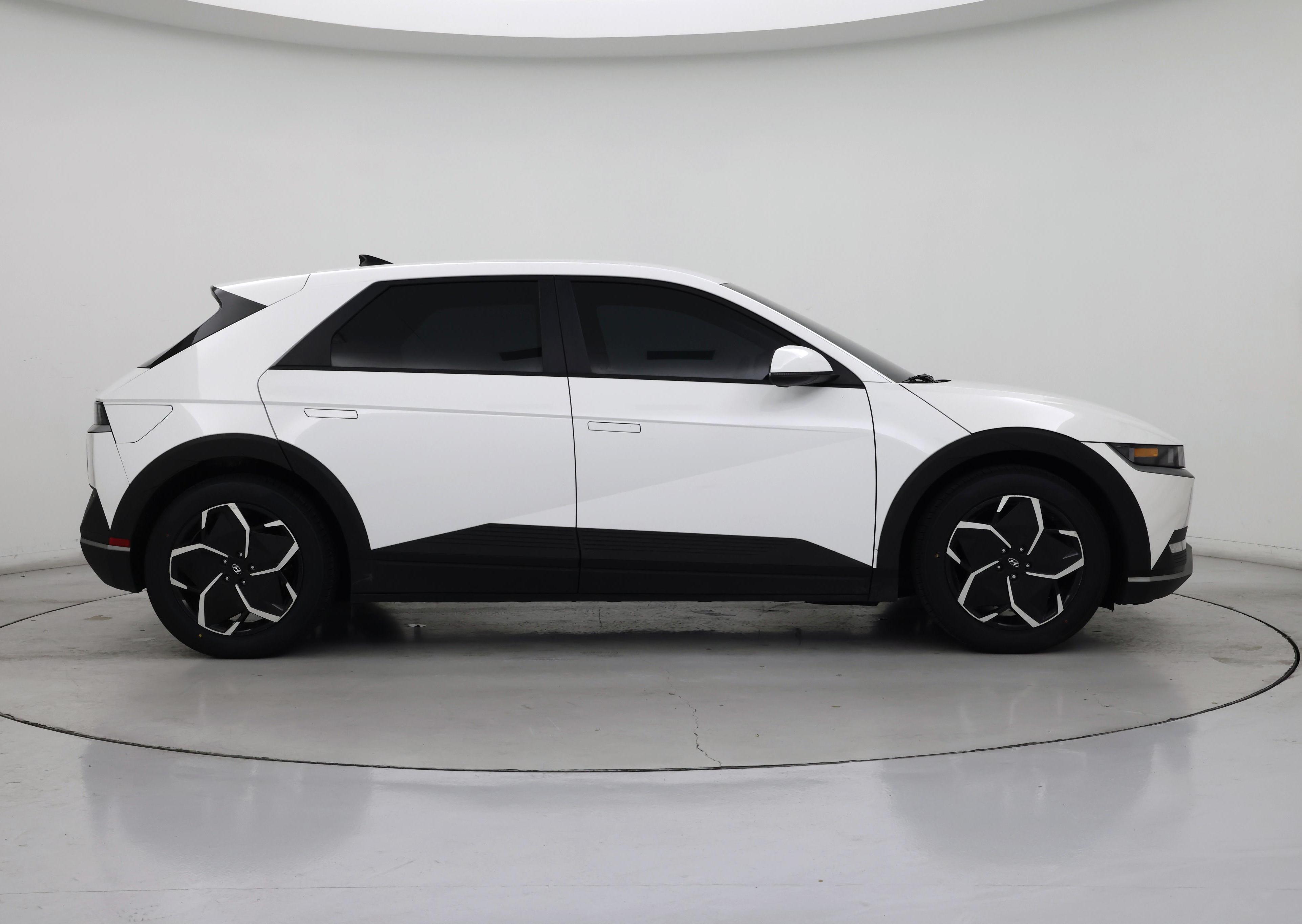 Thumbnail: 2024 Hyundai Ioniq 5 - 7