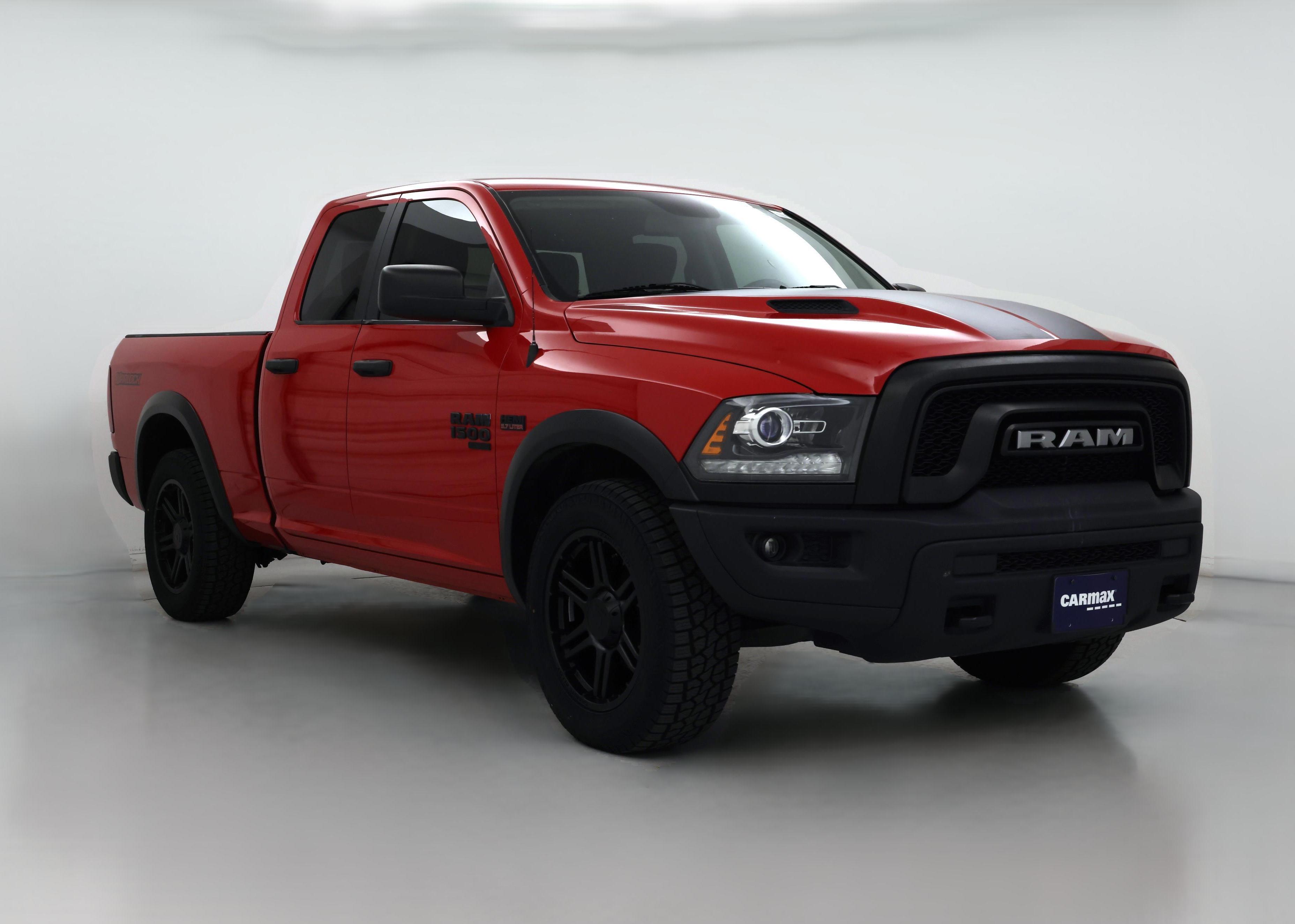 Thumbnail: 2020 RAM 1500 Classic - 1