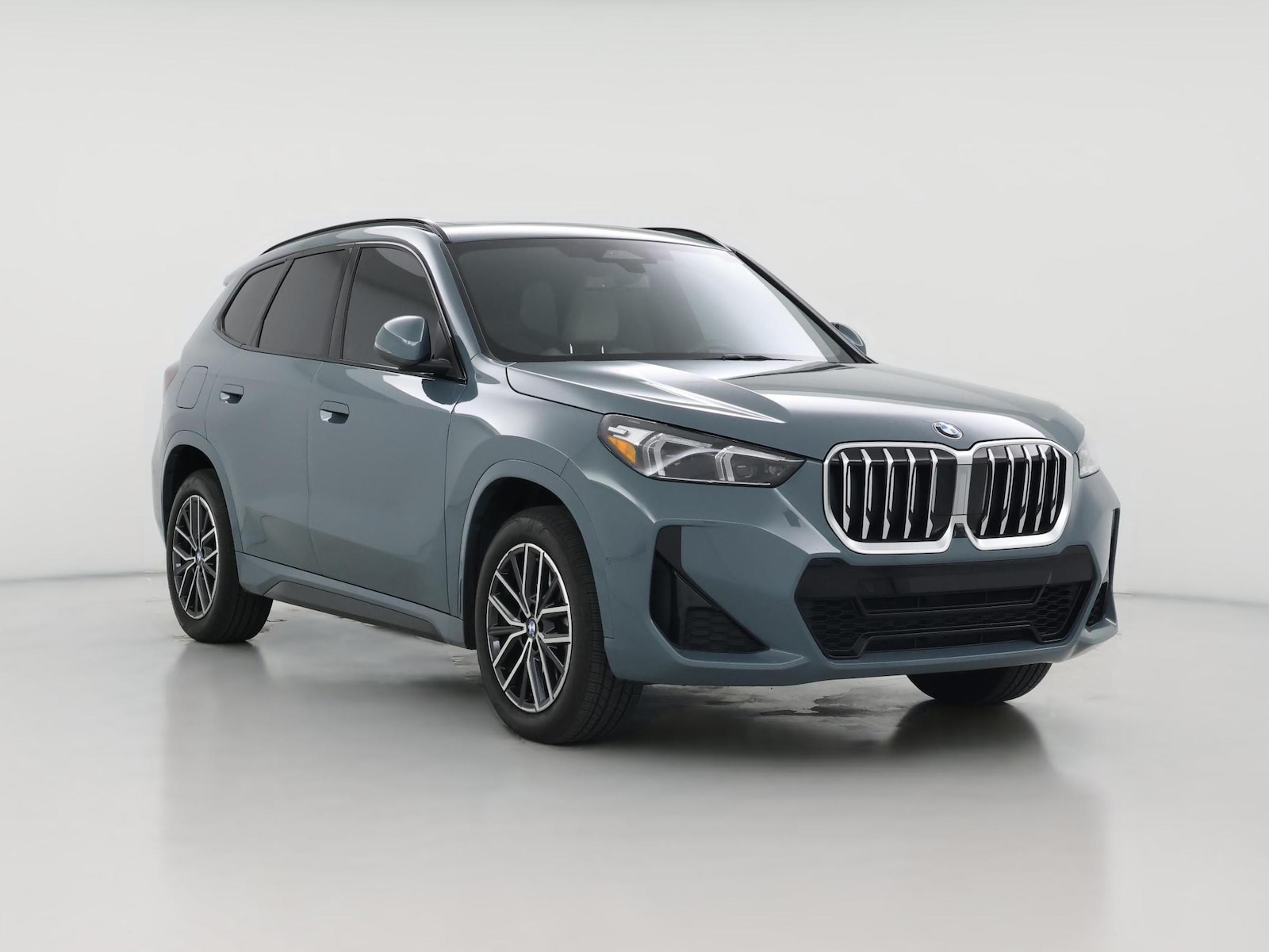 2025 BMW X1 28i