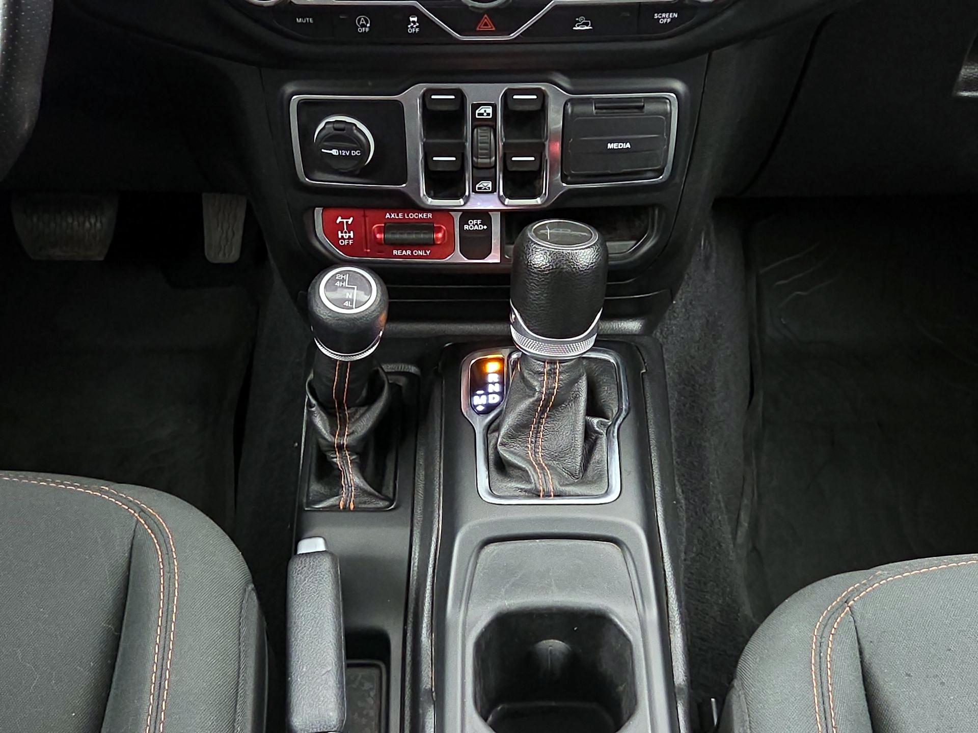 Thumbnail: 2021 Jeep Gladiator - 17