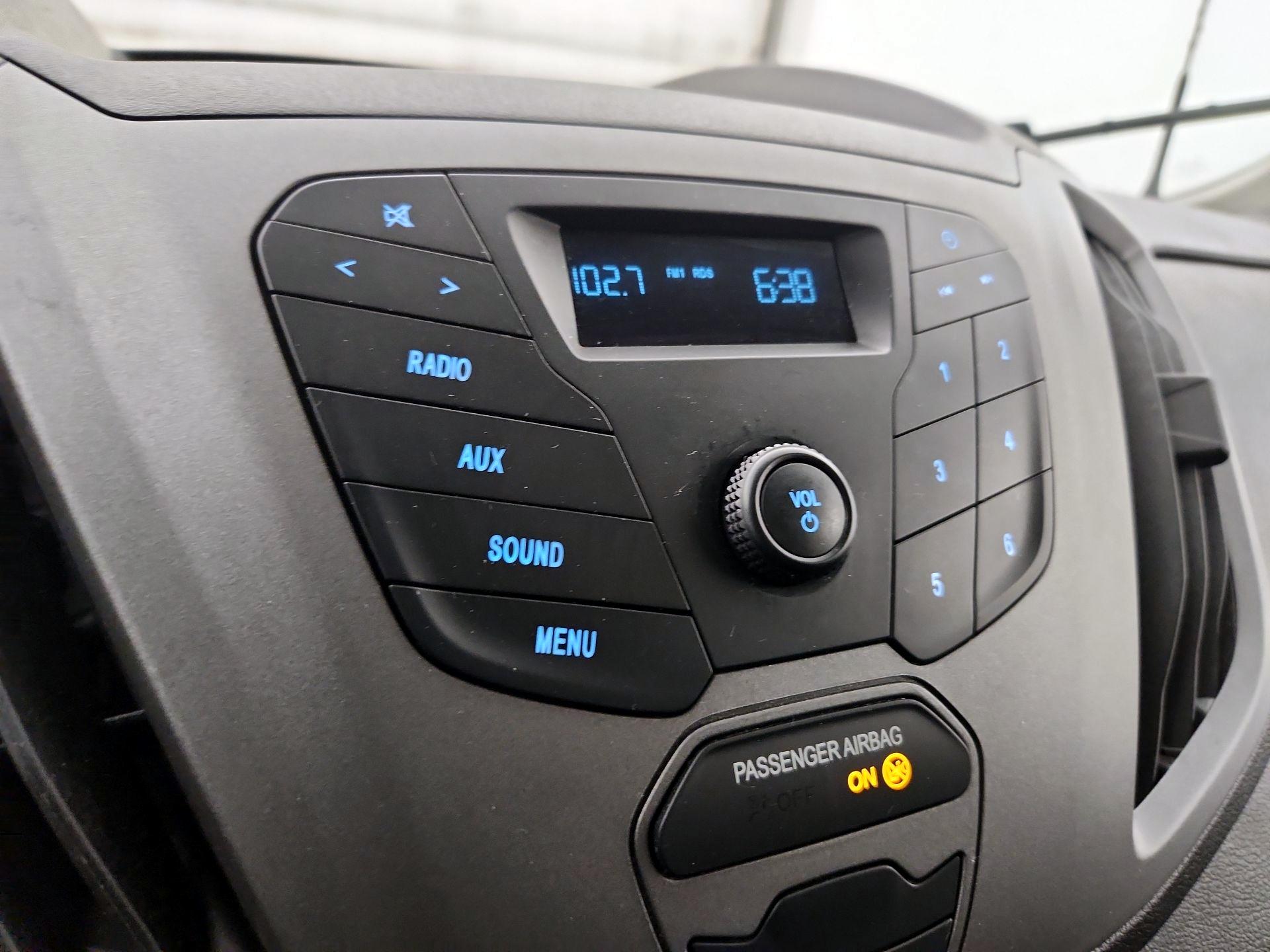 Thumbnail: 2017 Ford Transit Series - 14