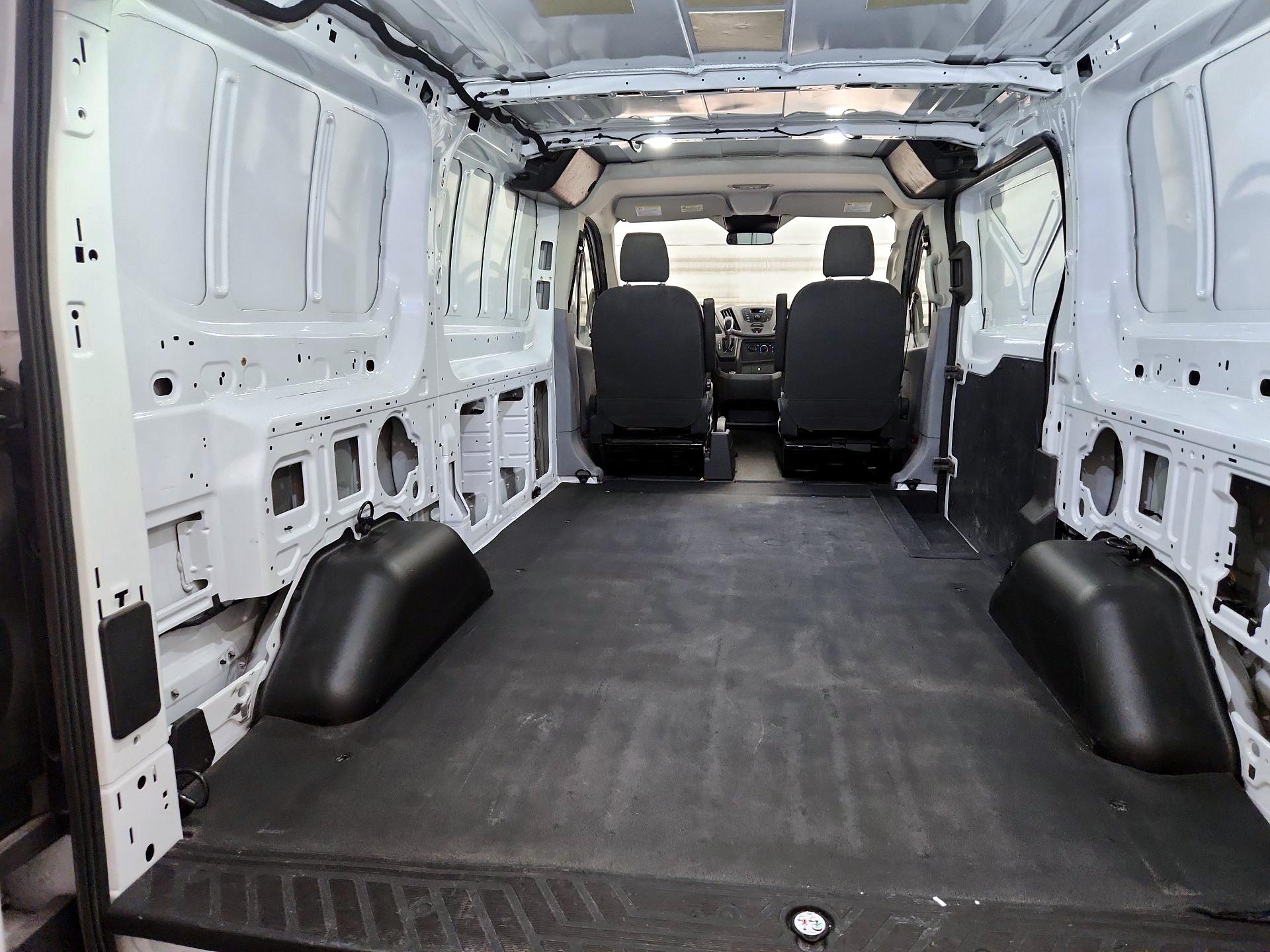 Thumbnail: 2017 Ford Transit Series - 17