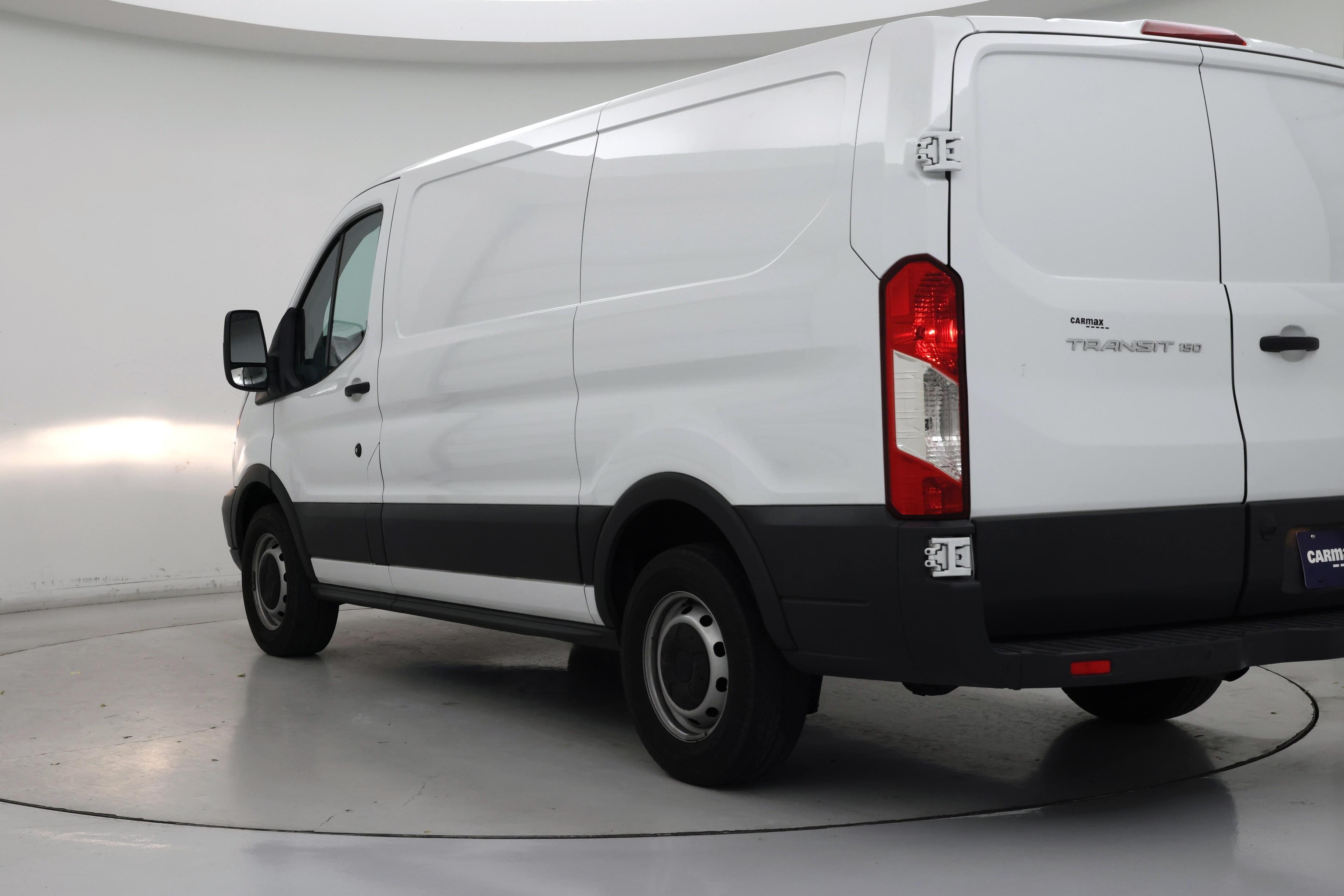 Thumbnail: 2017 Ford Transit Series - 2
