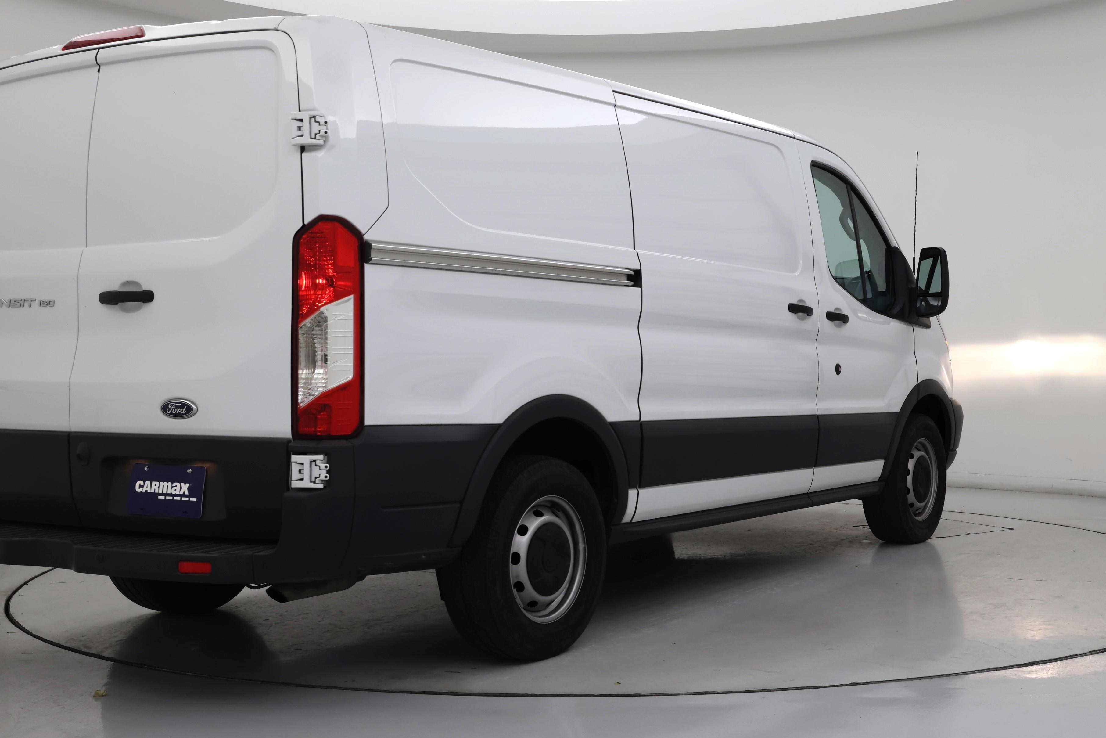 Thumbnail: 2017 Ford Transit Series - 8