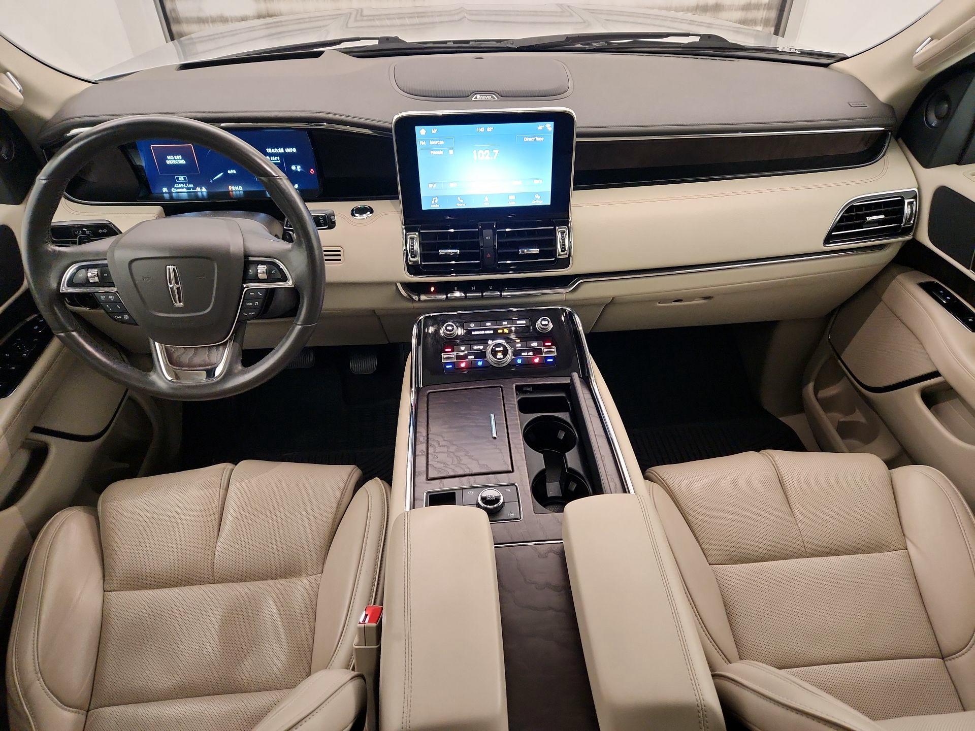 Thumbnail: 2019 Lincoln Navigator - 9